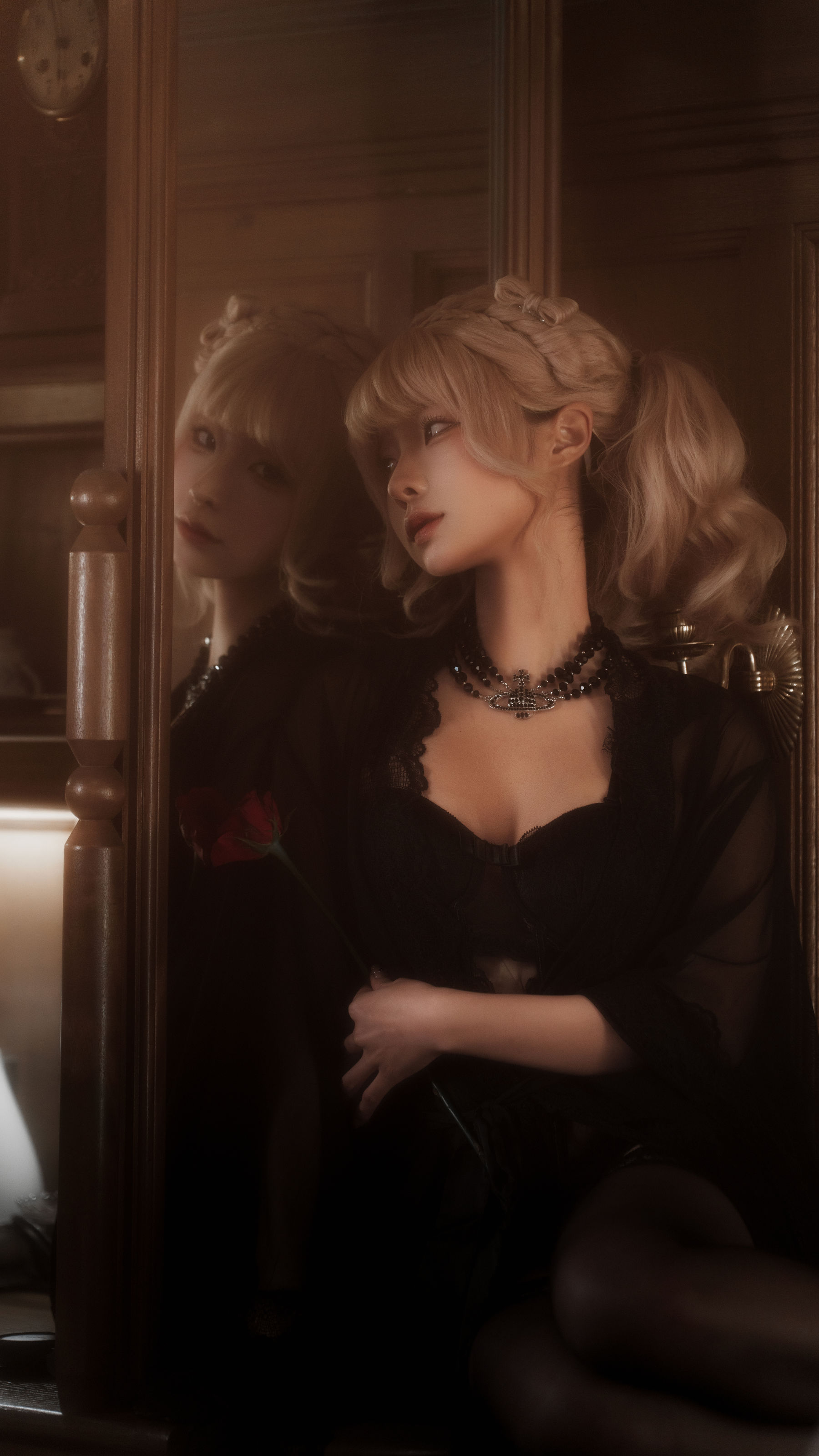 动漫博主蠢沫沫 - 黑红纱裙/(39P)