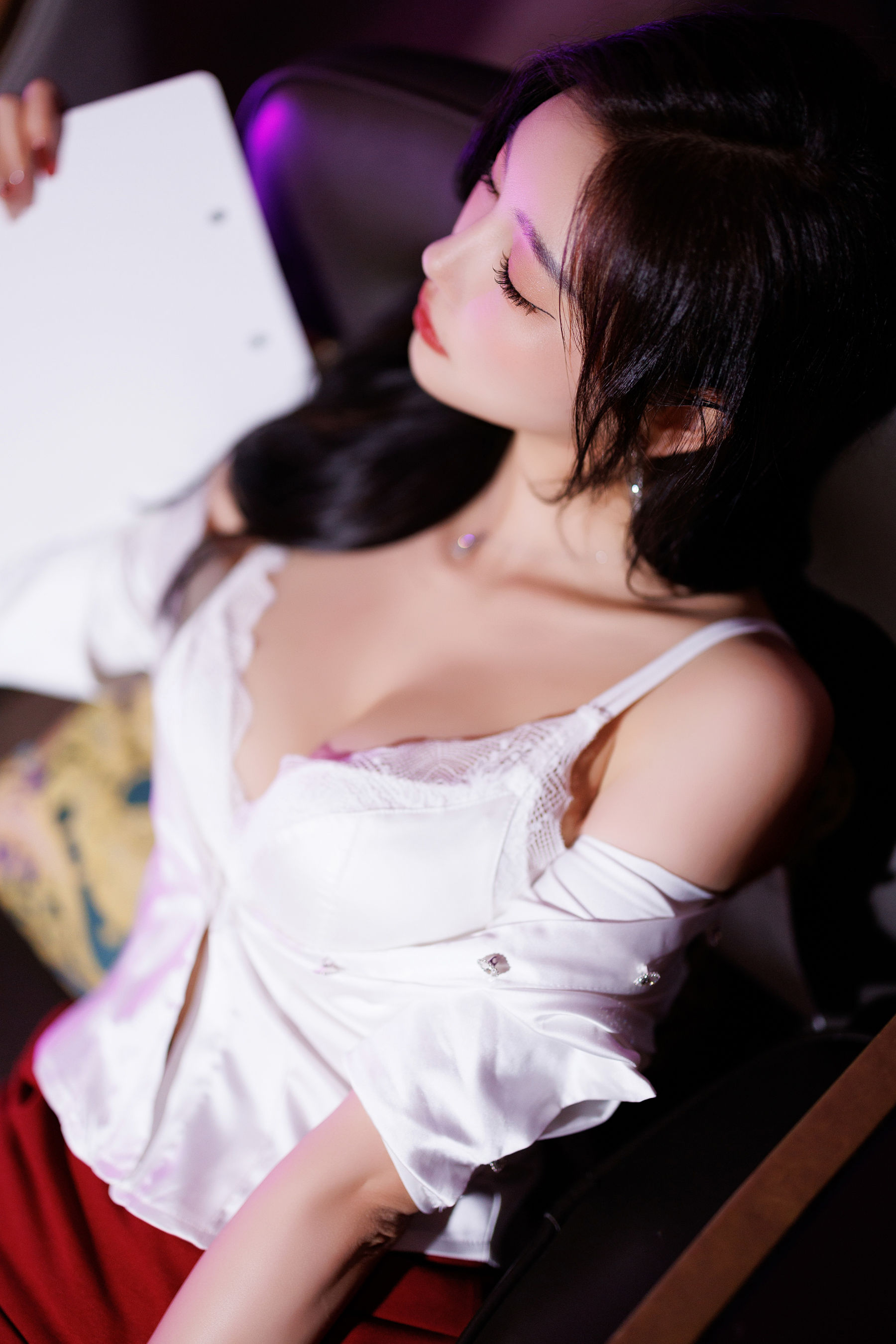 杨晨晨 - 红色短裙/(110P)