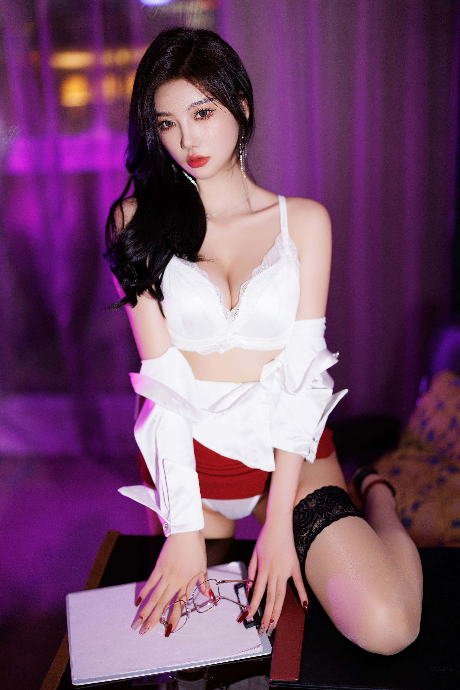 杨晨晨 - 红色短裙/(110P)