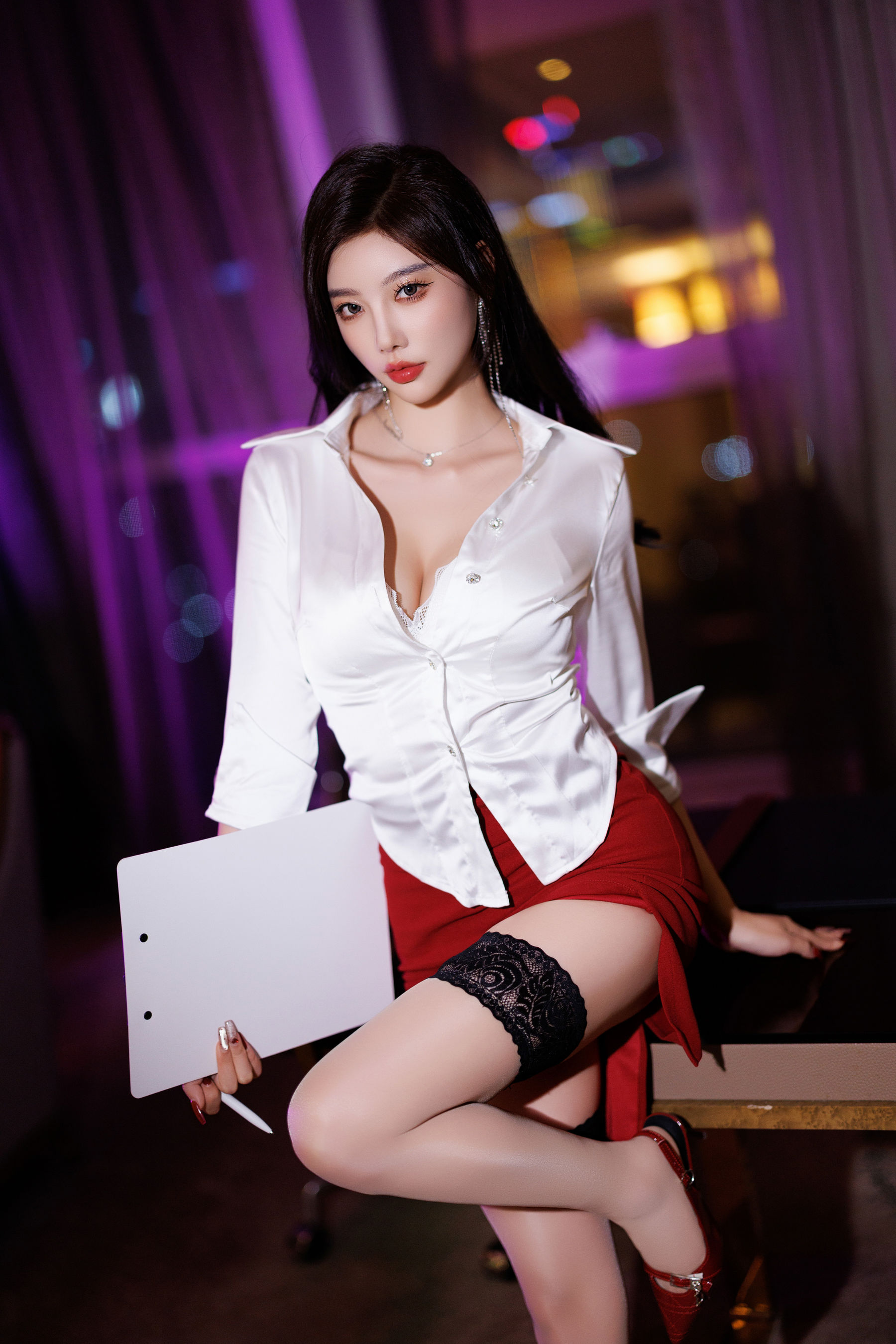 杨晨晨 - 红色短裙/(110P)