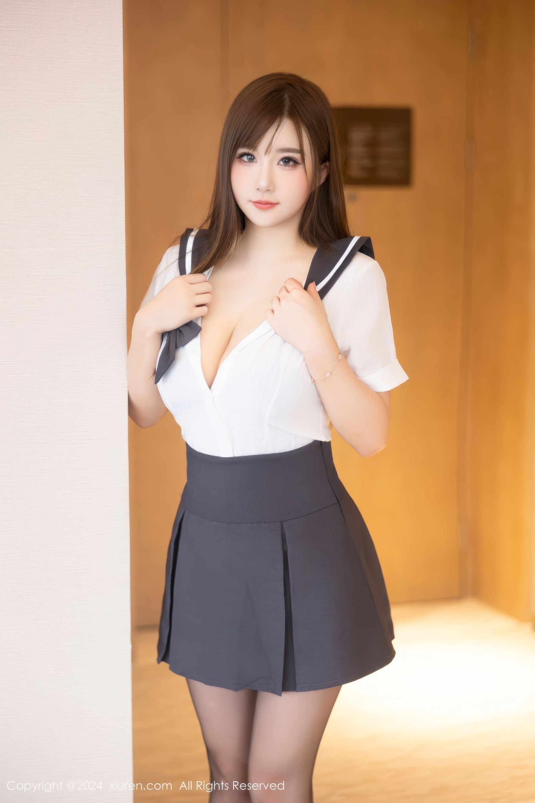 [秀人XiuRen] 2024.12.26 No.9663 小肉肉咪/(78P)