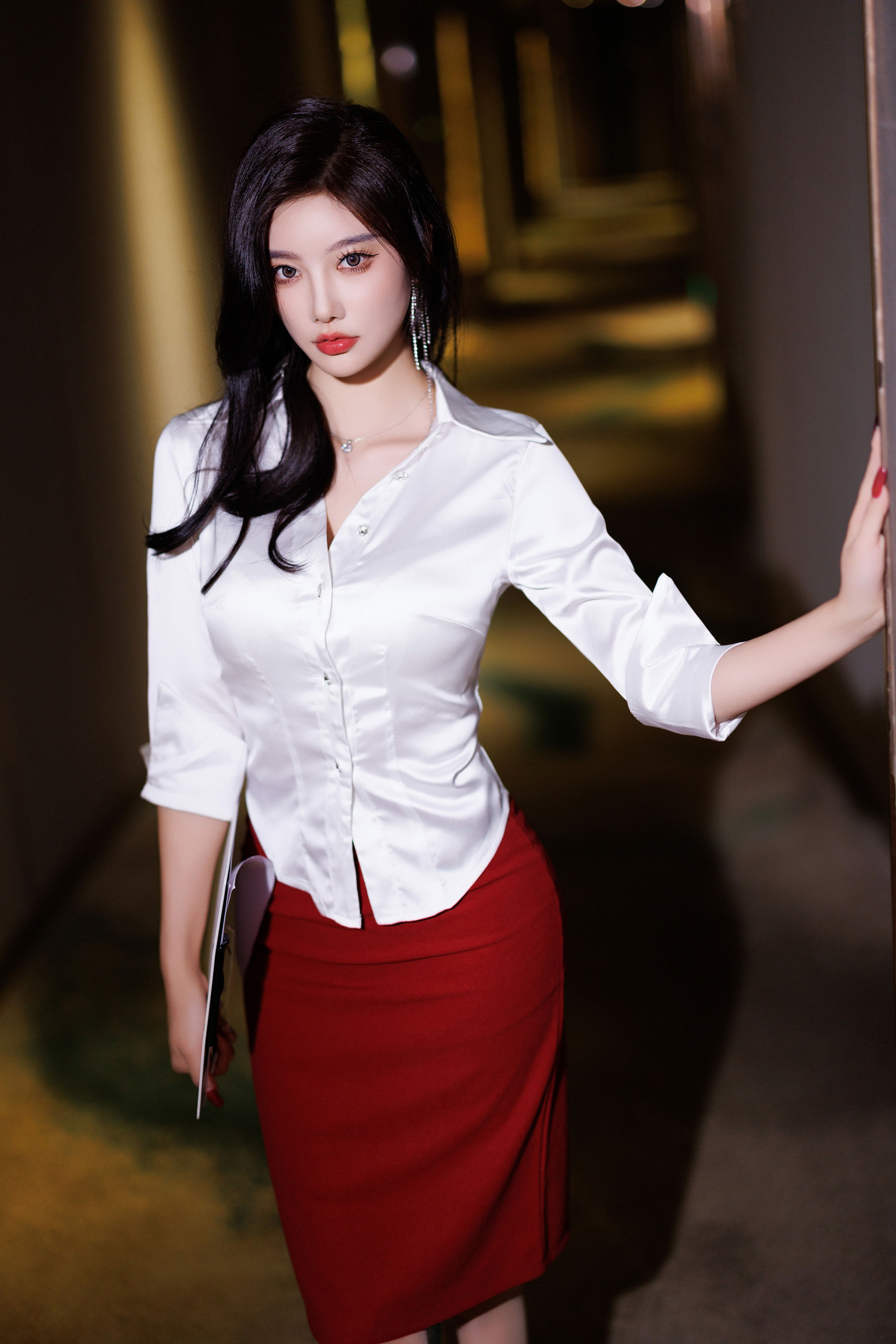 杨晨晨 - 红色短裙/(110P)