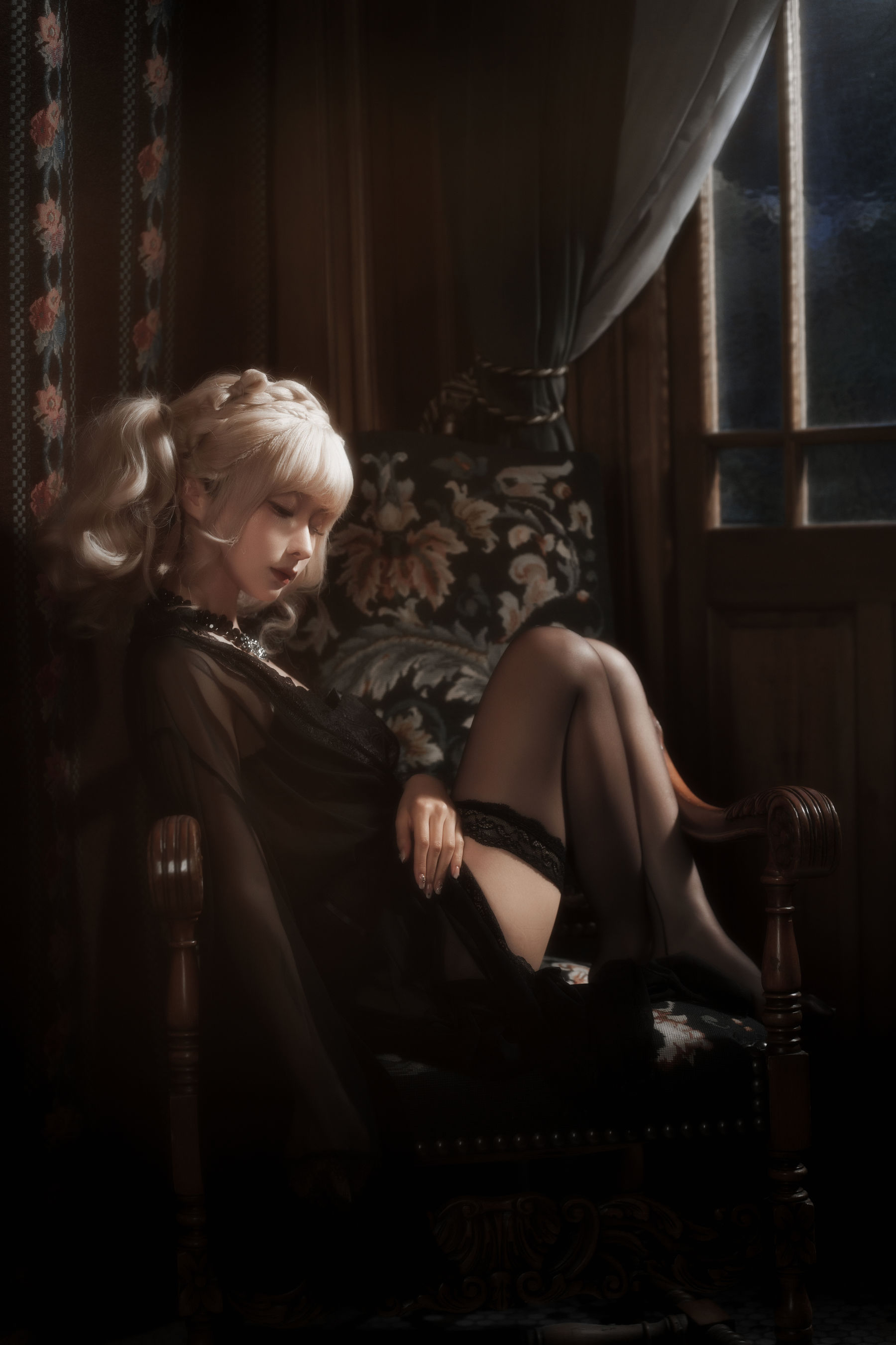 动漫博主蠢沫沫 - 黑红纱裙/(39P)