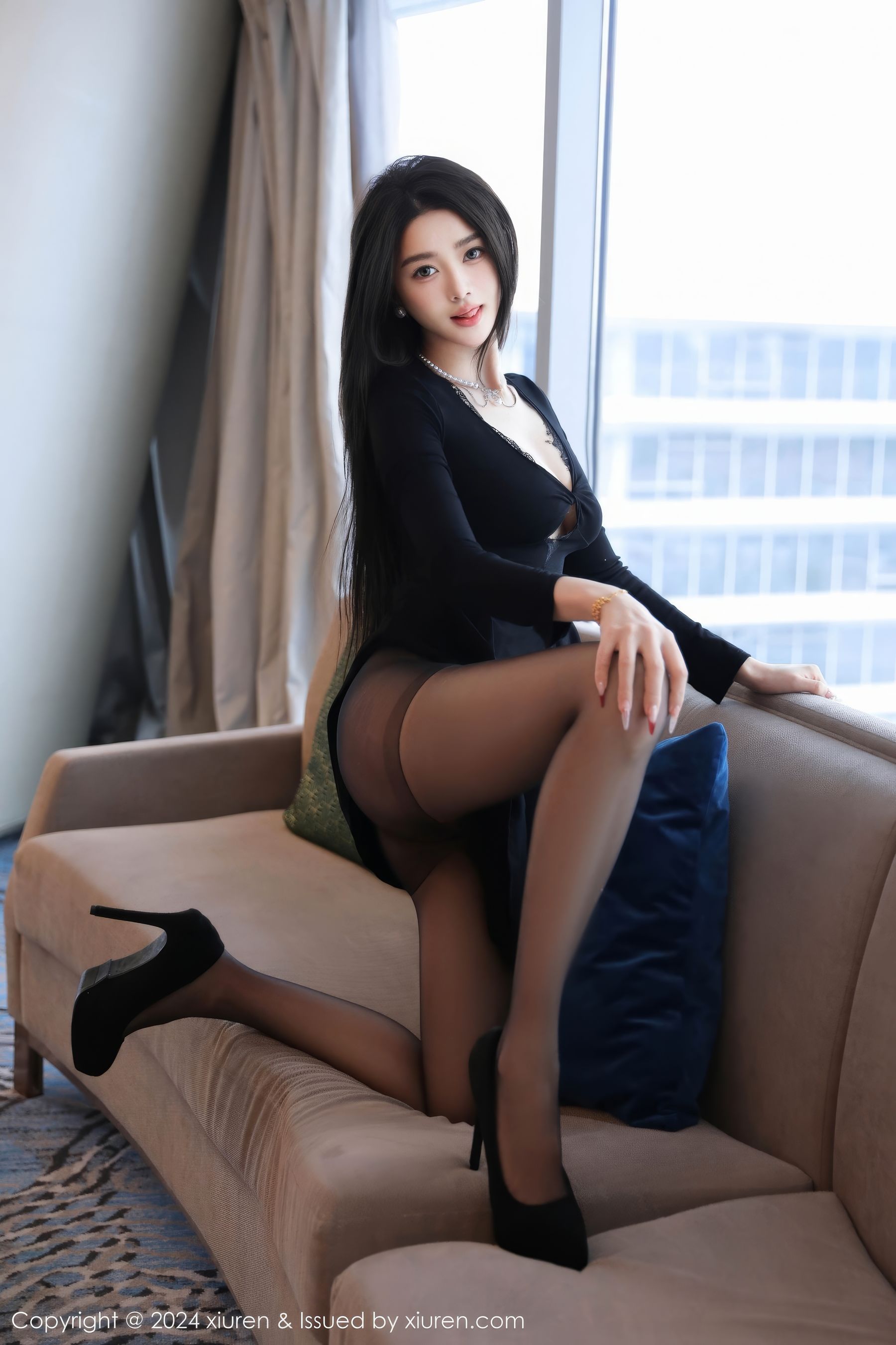 [秀人XiuRen] 2024.12.27 No.9670 Candy糖糖/(78P)