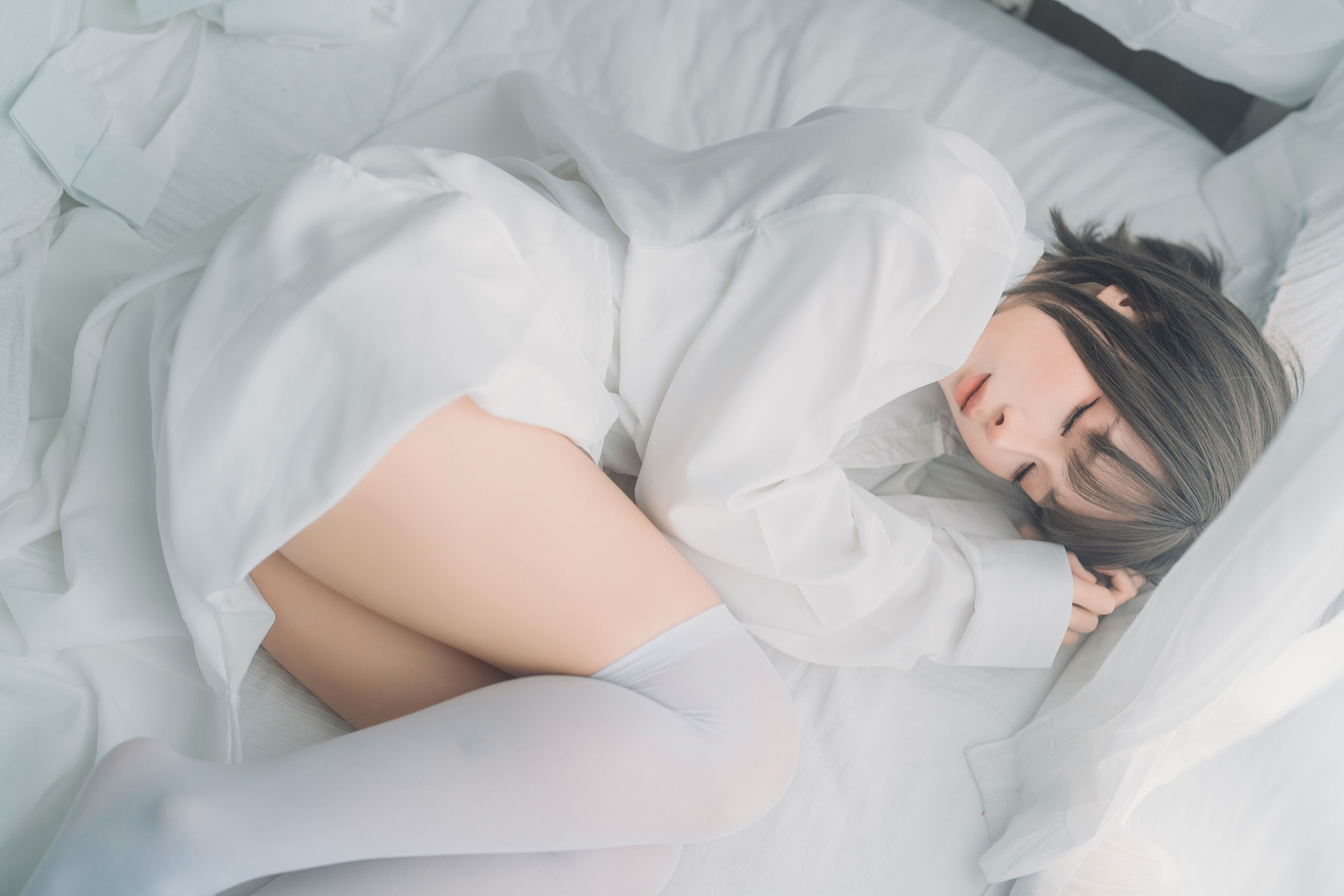 动漫博主蠢沫沫 - 衬衫窝/(42P)