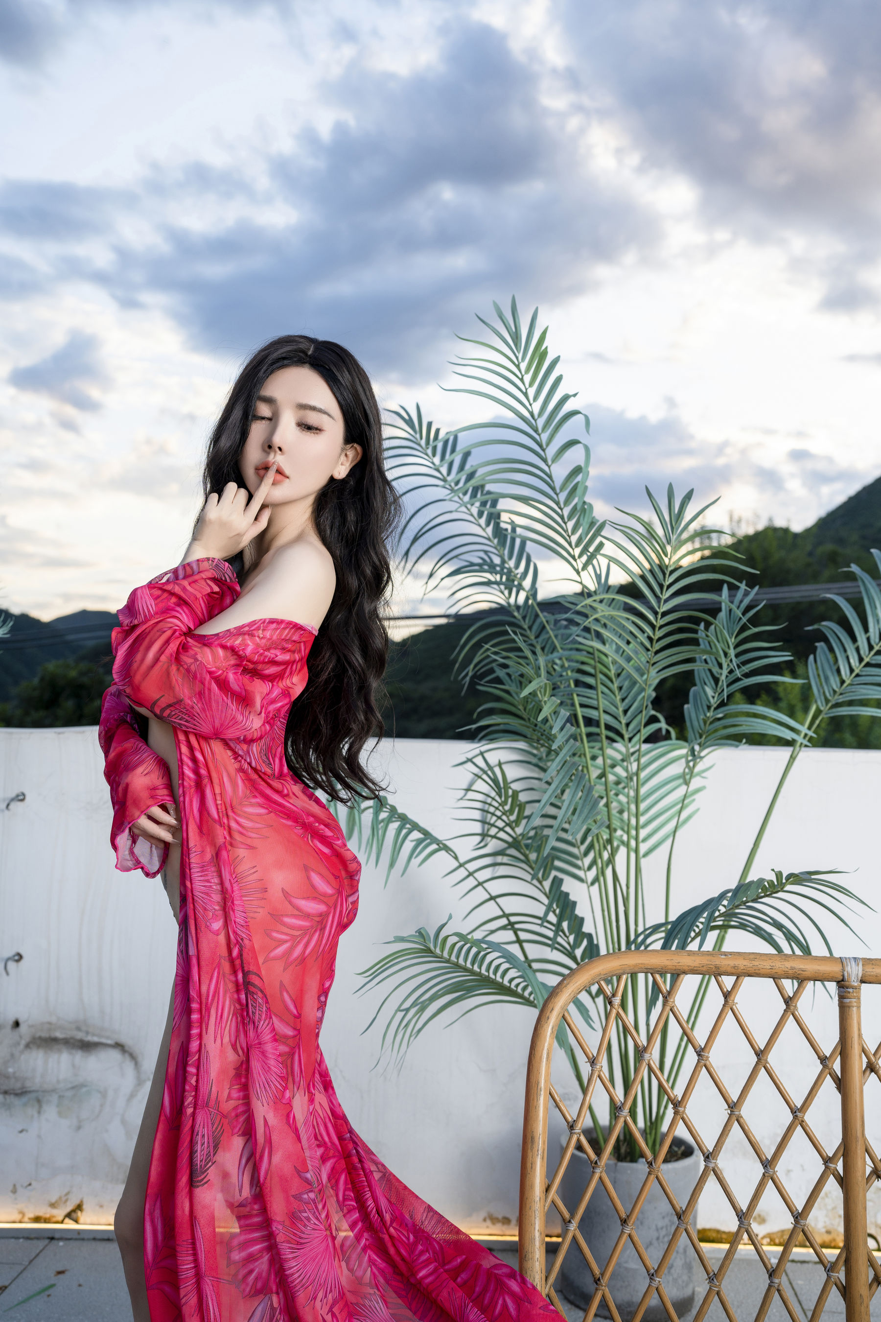 潘娇娇 - 周末帐篷/(90P)