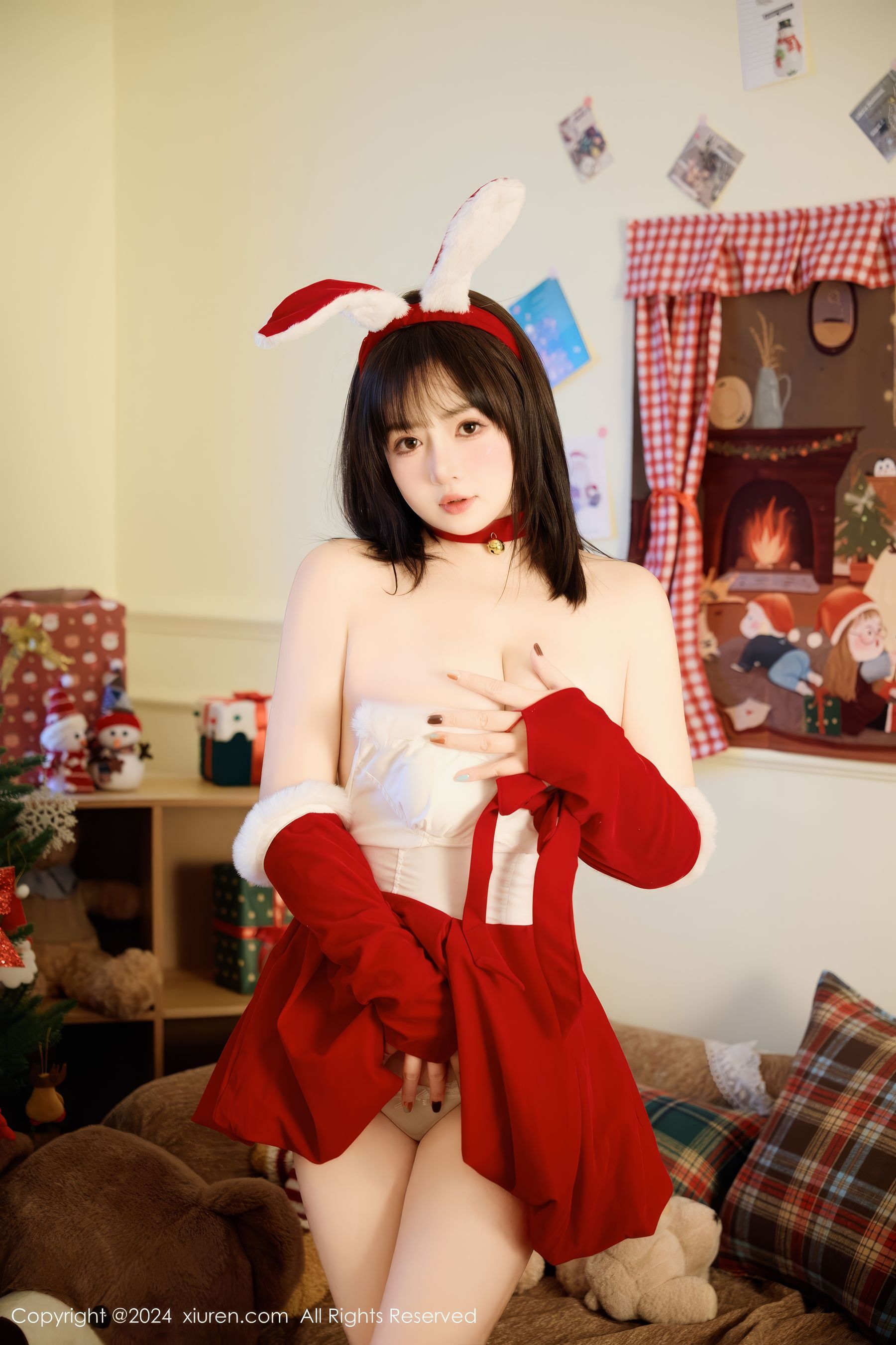 [秀人XiuRen] 2024.12.25 No.9656 养乐多Doll/(53P)