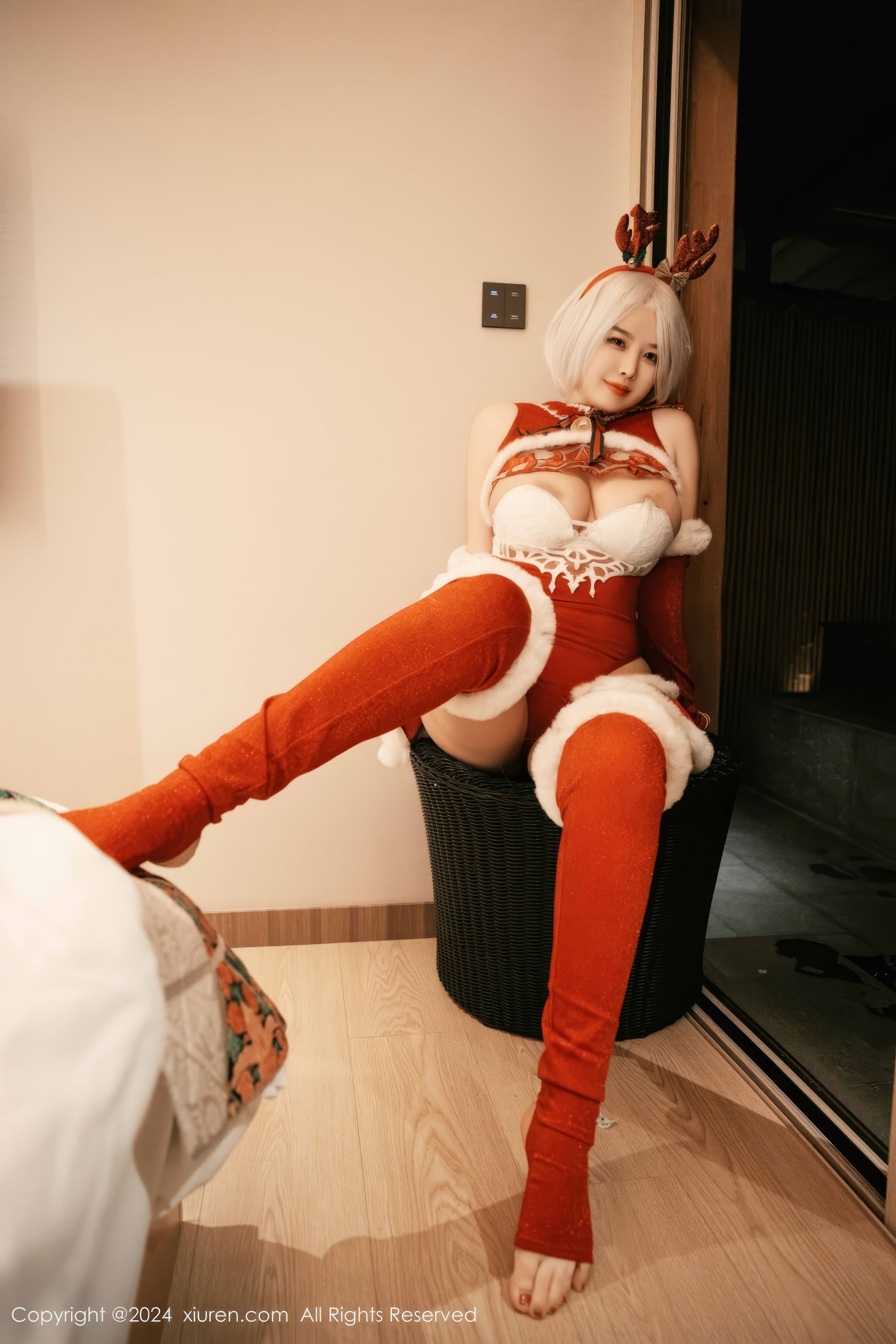 [秀人XiuRen] 2024.12.26 No.9660 樱桃小犊子/(55P)