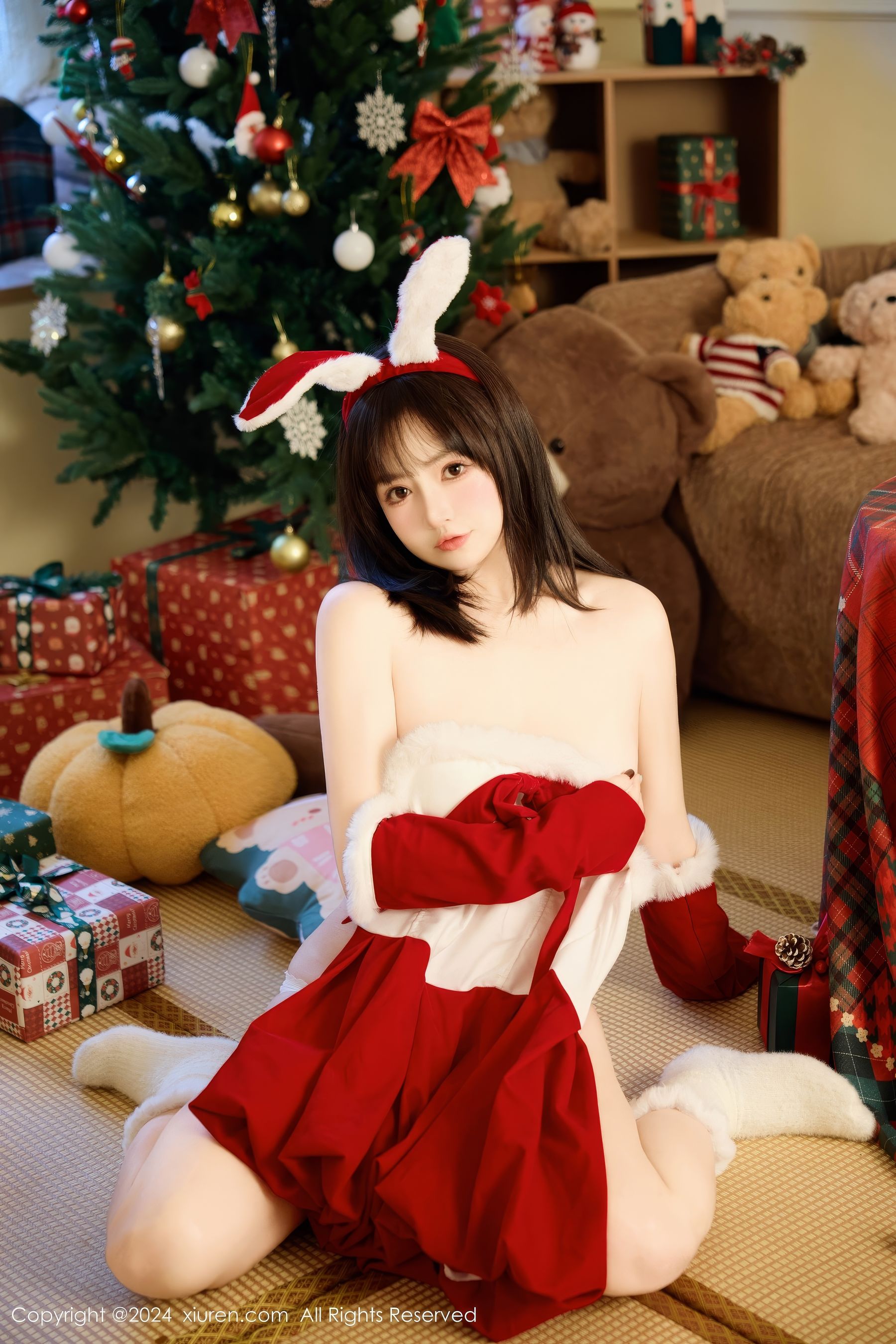[秀人XiuRen] 2024.12.25 No.9656 养乐多Doll/(53P)