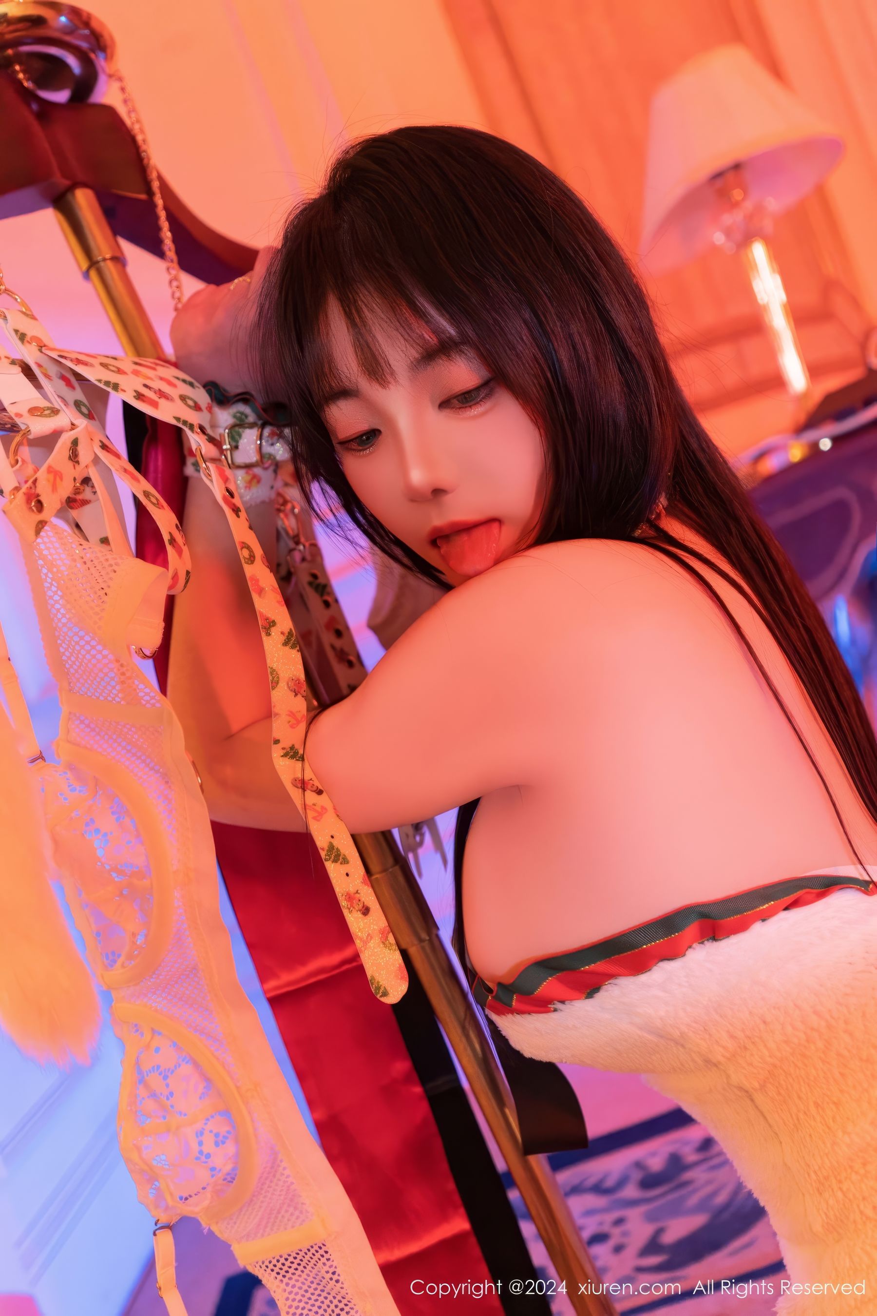 [秀人XiuRen] 2024.12.23 No.9638 软情/(112P)