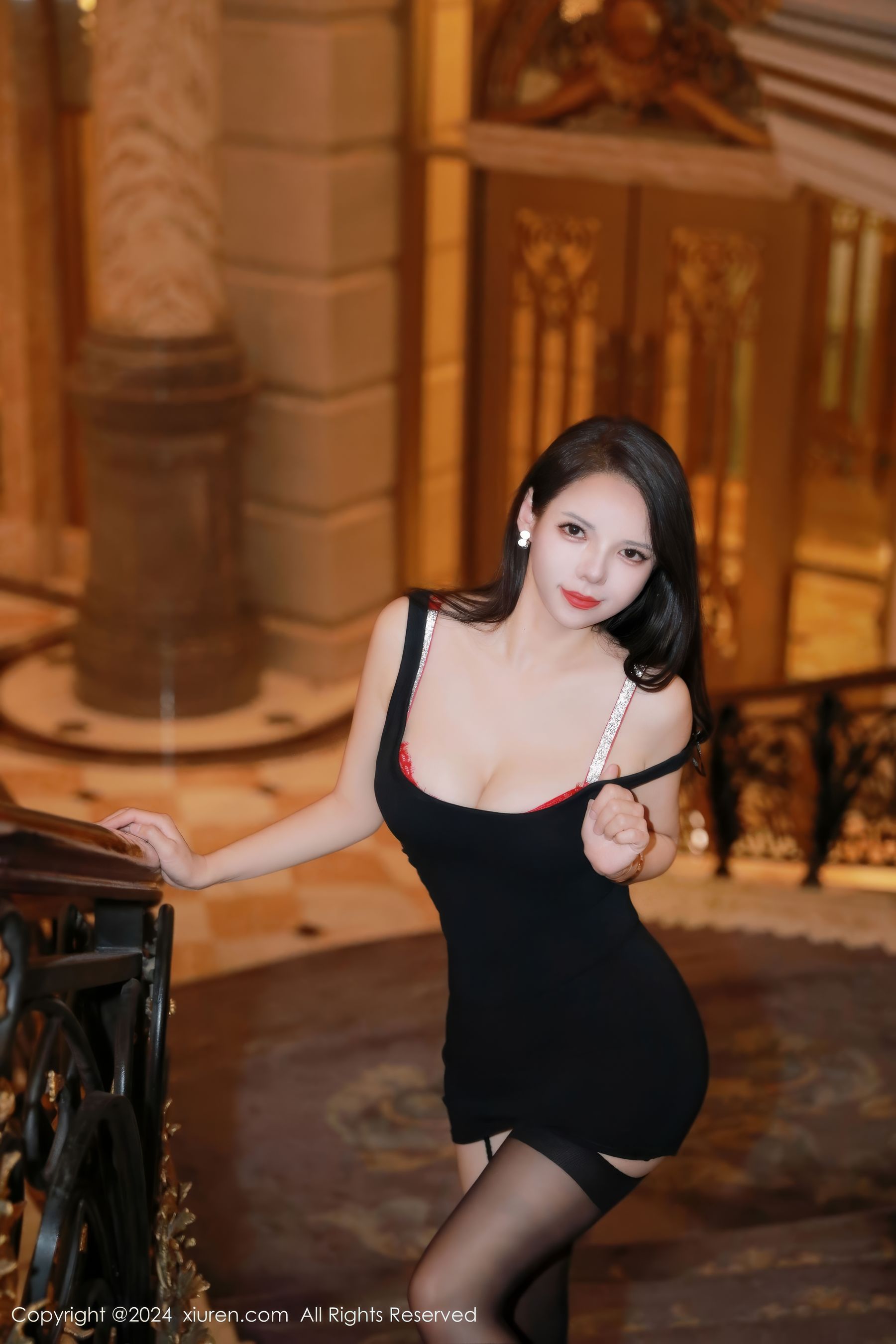 [秀人XiuRen] 2024.12.25 No.9655 大美妞儿/(76P)