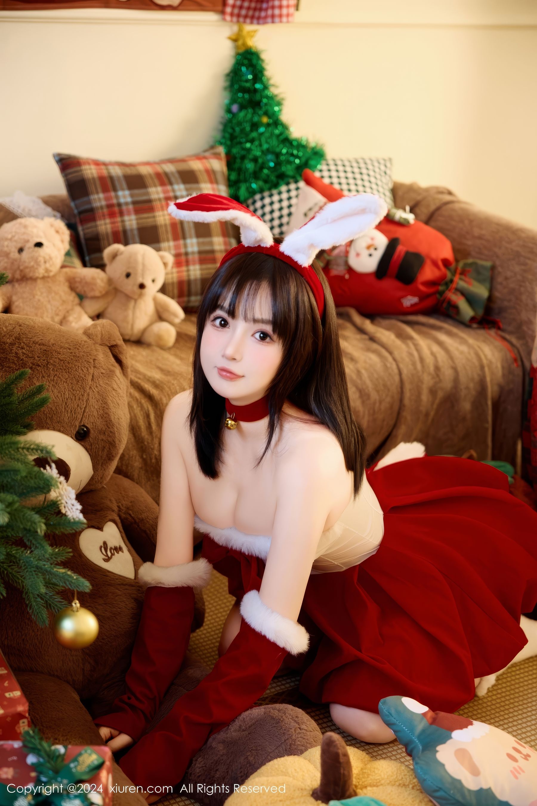 [秀人XiuRen] 2024.12.25 No.9656 养乐多Doll/(53P)