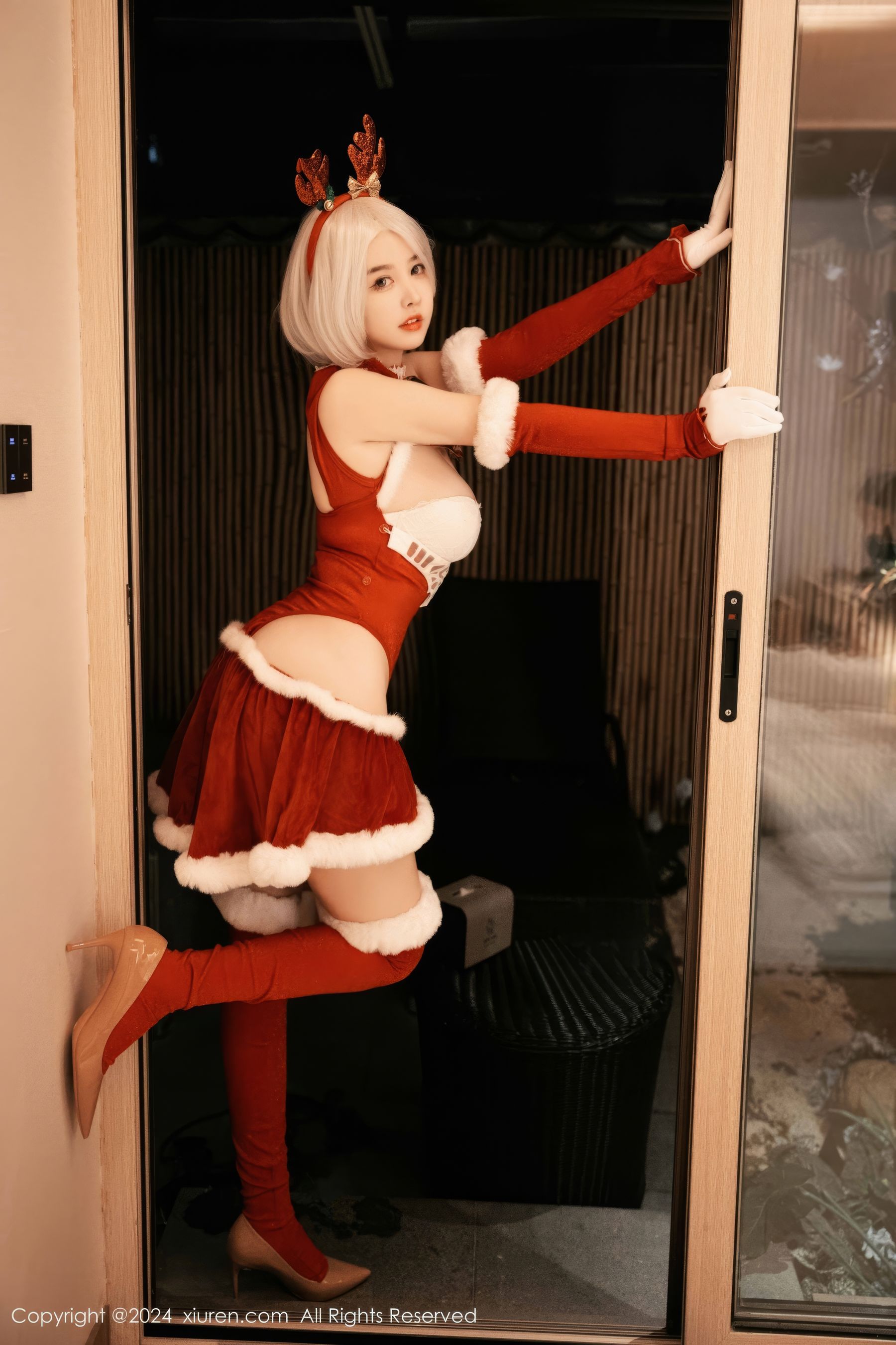 [秀人XiuRen] 2024.12.26 No.9660 樱桃小犊子/(55P)