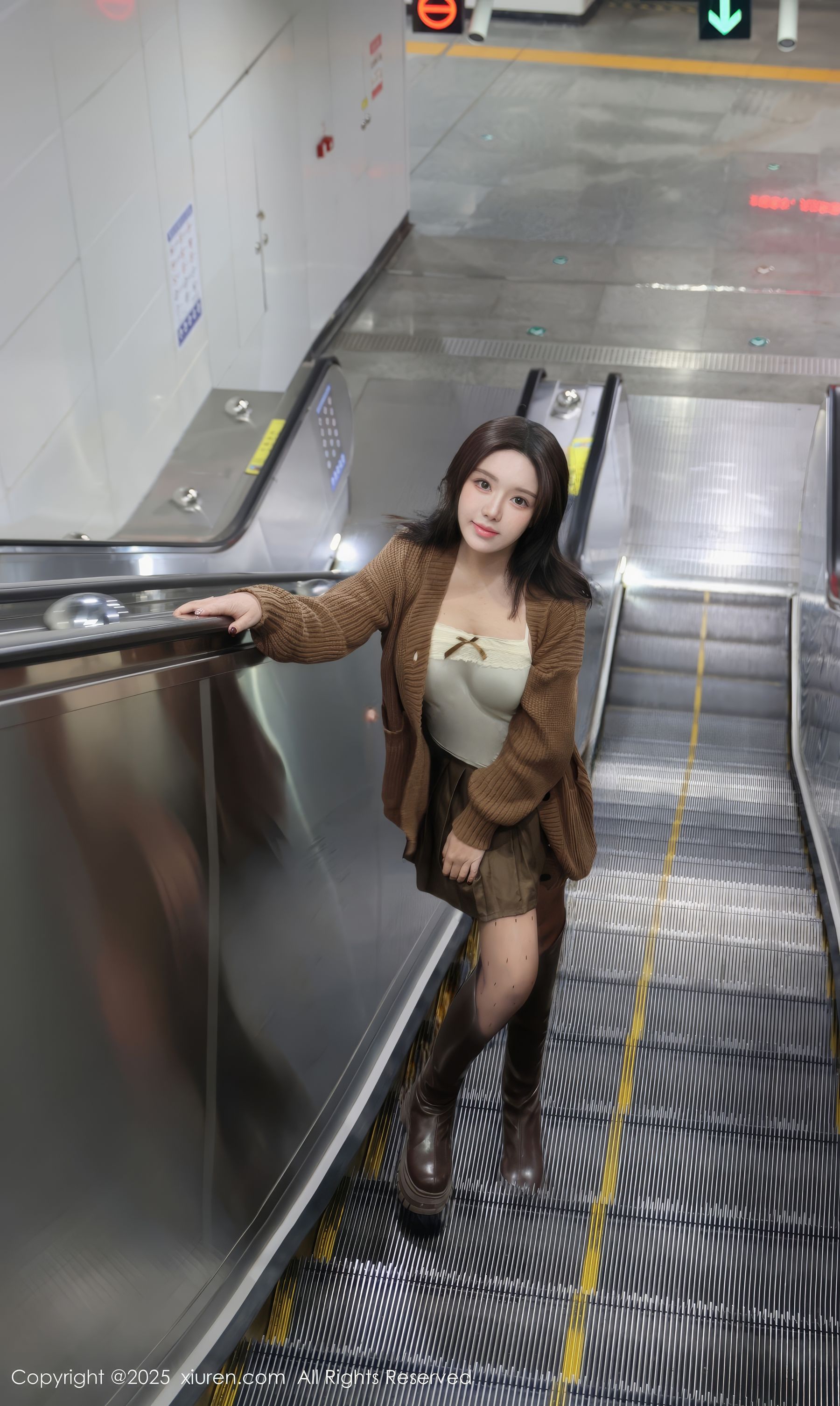 [秀人XiuRen] 2025.01.03 No.9708 小薯条nienie/(51P)