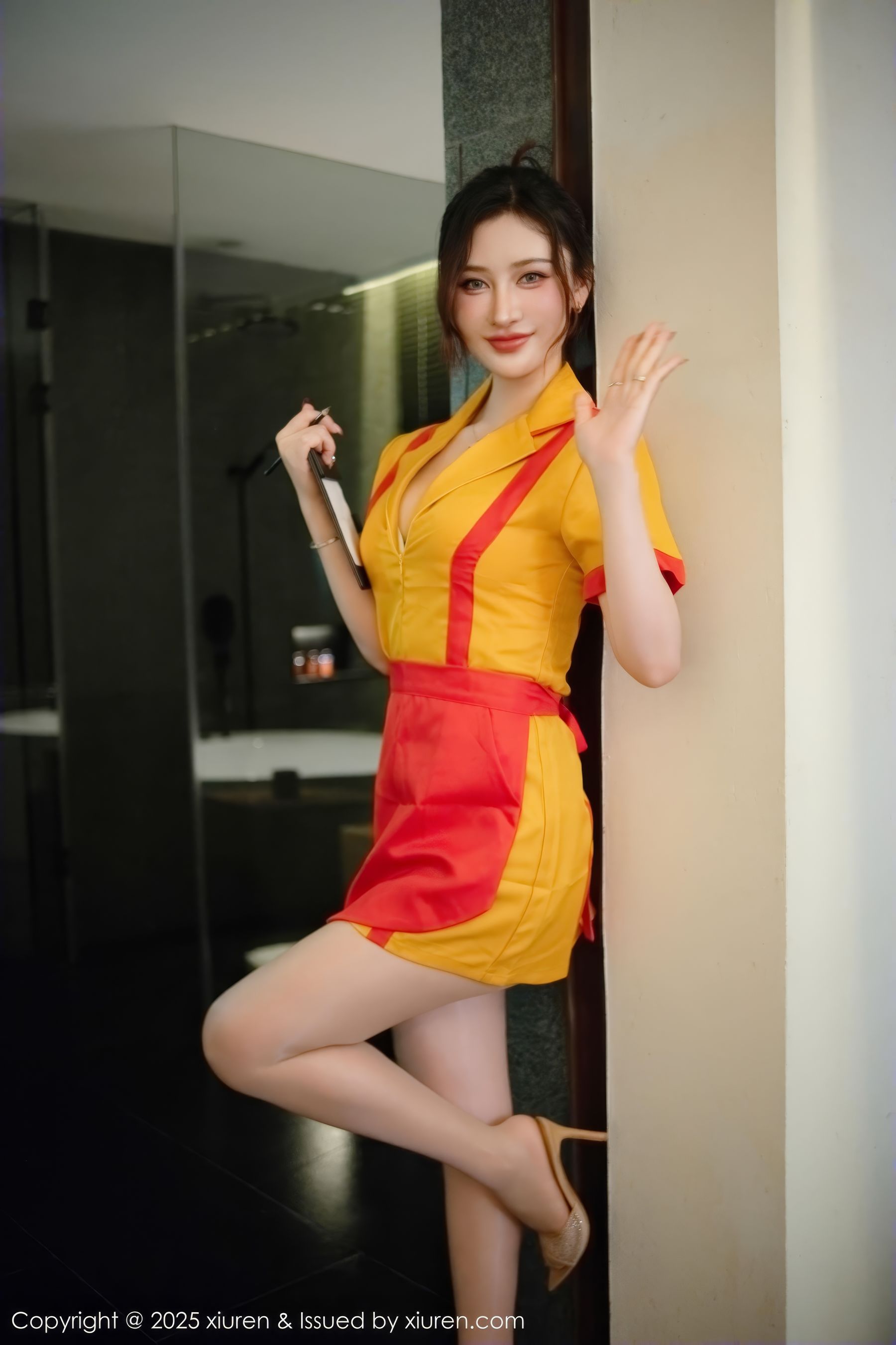 [秀人XiuRen] 2025.01.02 No.9695 蕾蕾醒了没/(42P)