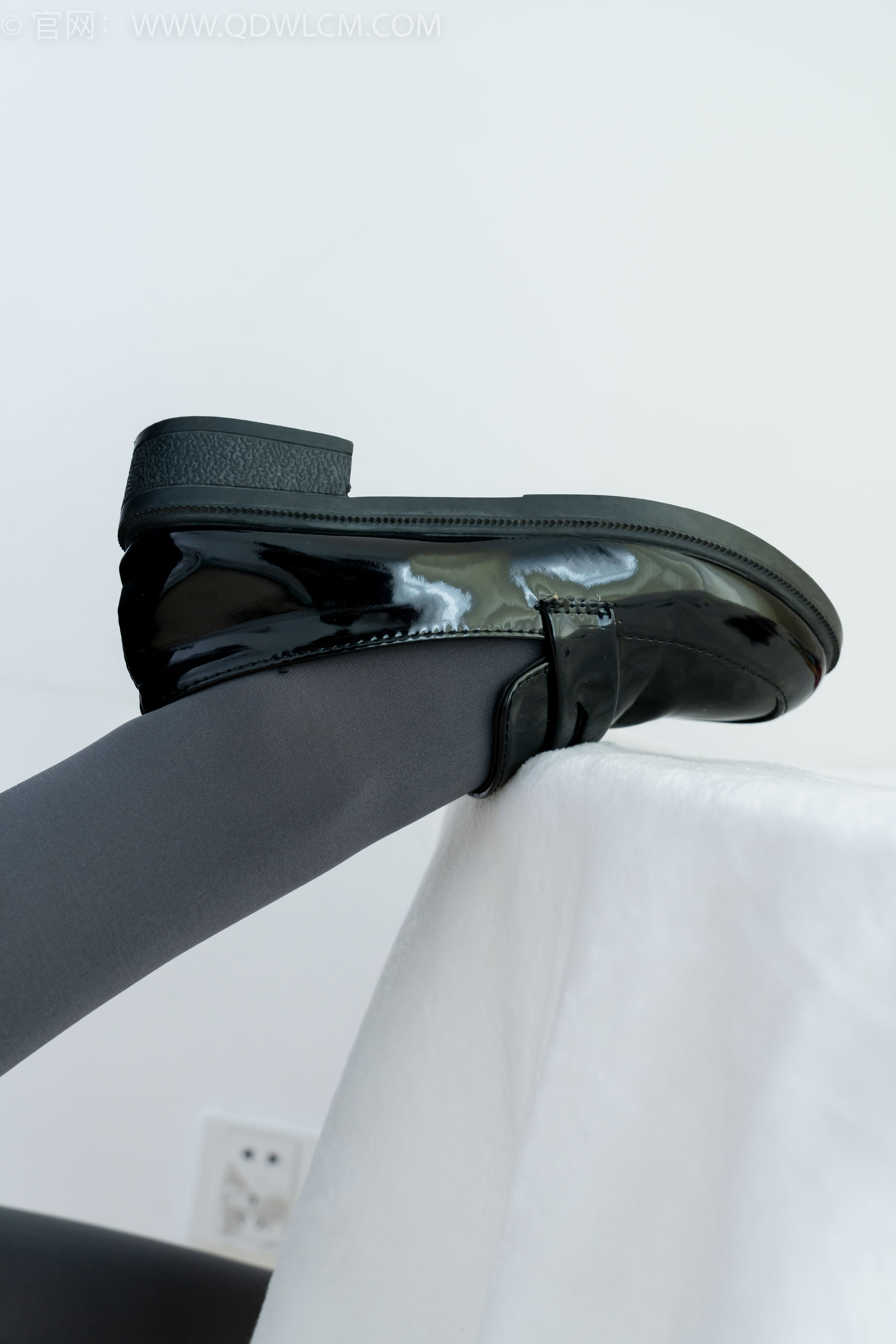 物恋传媒 No.2221 小影 -未来的诗/(160P)