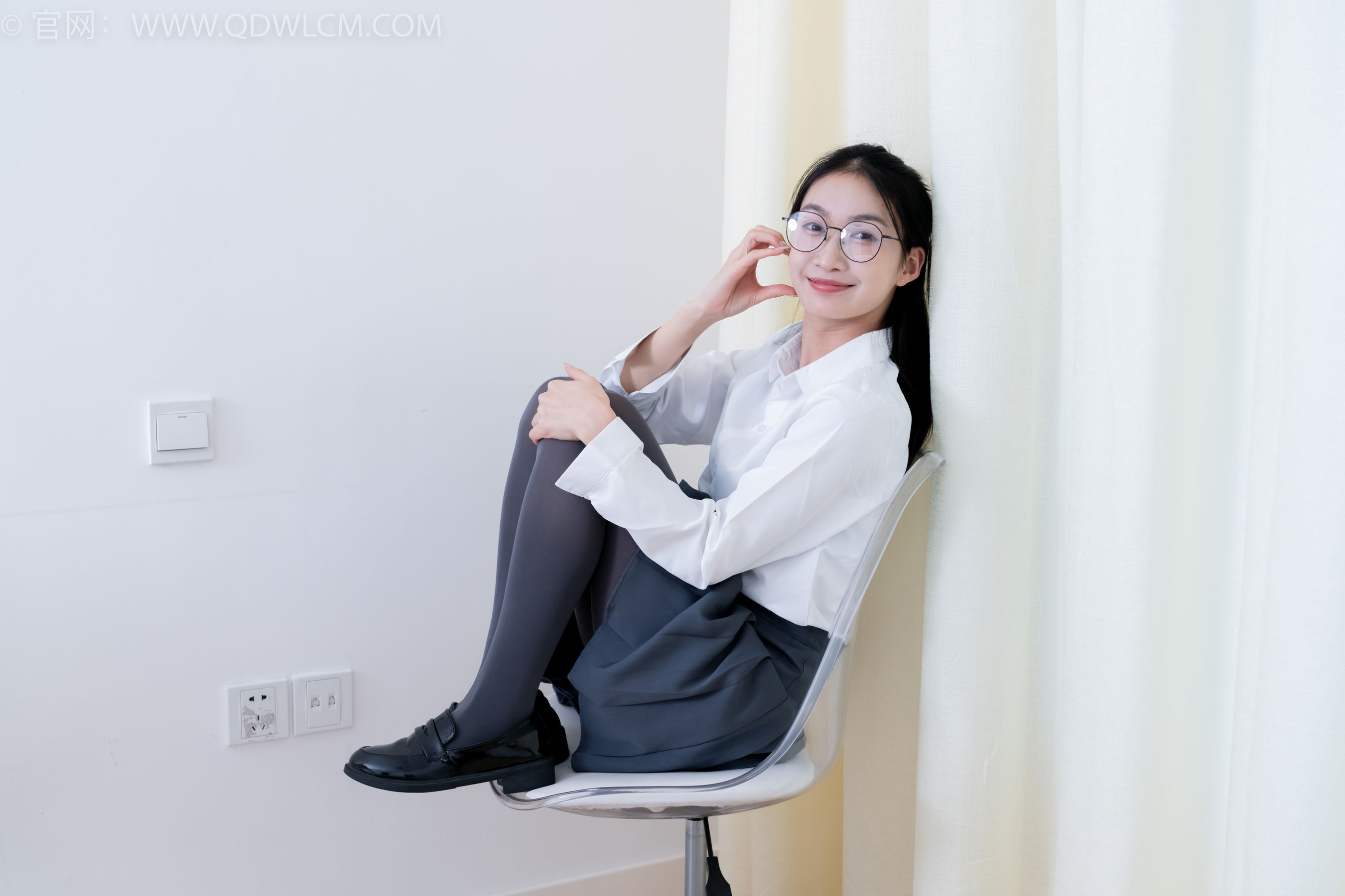 物恋传媒 No.2221 小影 -未来的诗/(160P)