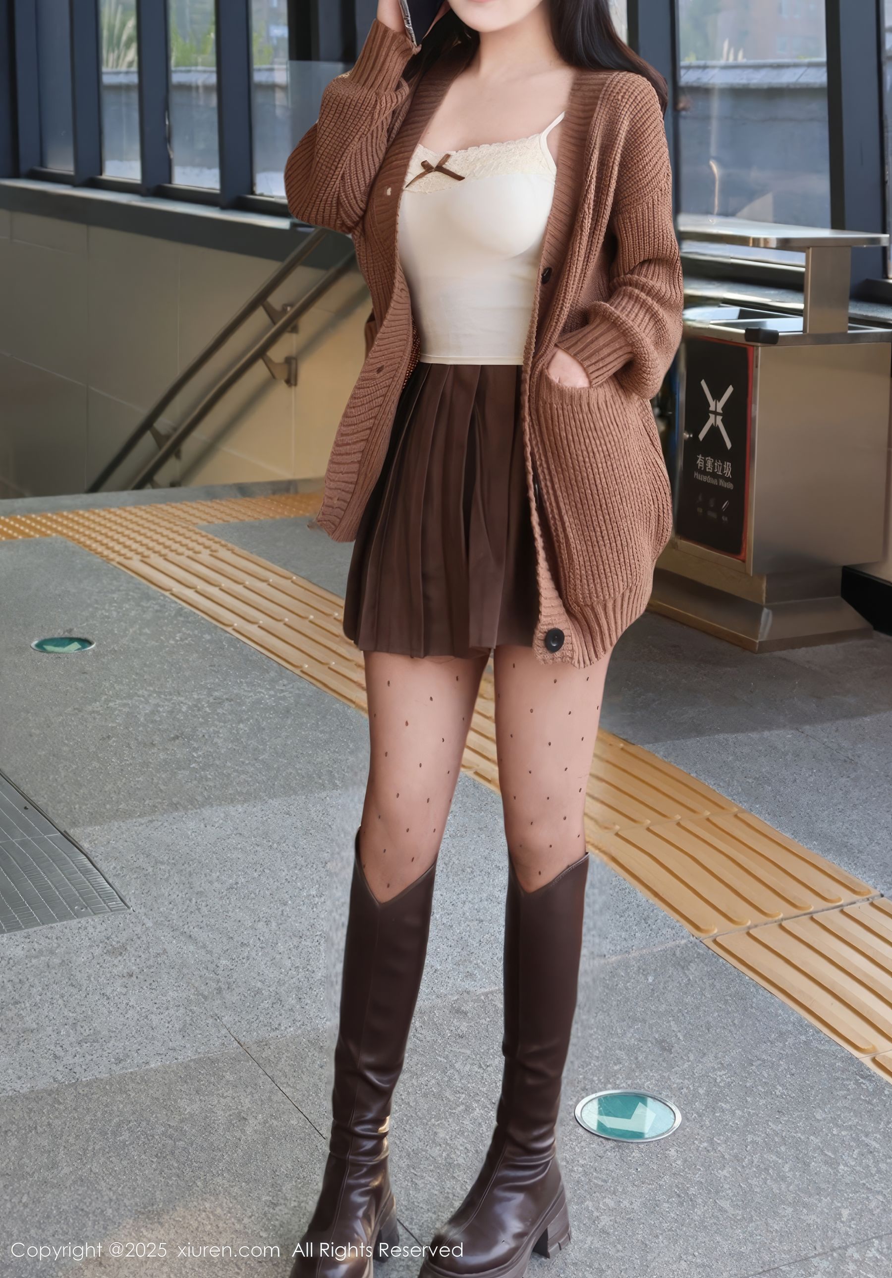 [秀人XiuRen] 2025.01.03 No.9708 小薯条nienie/(51P)