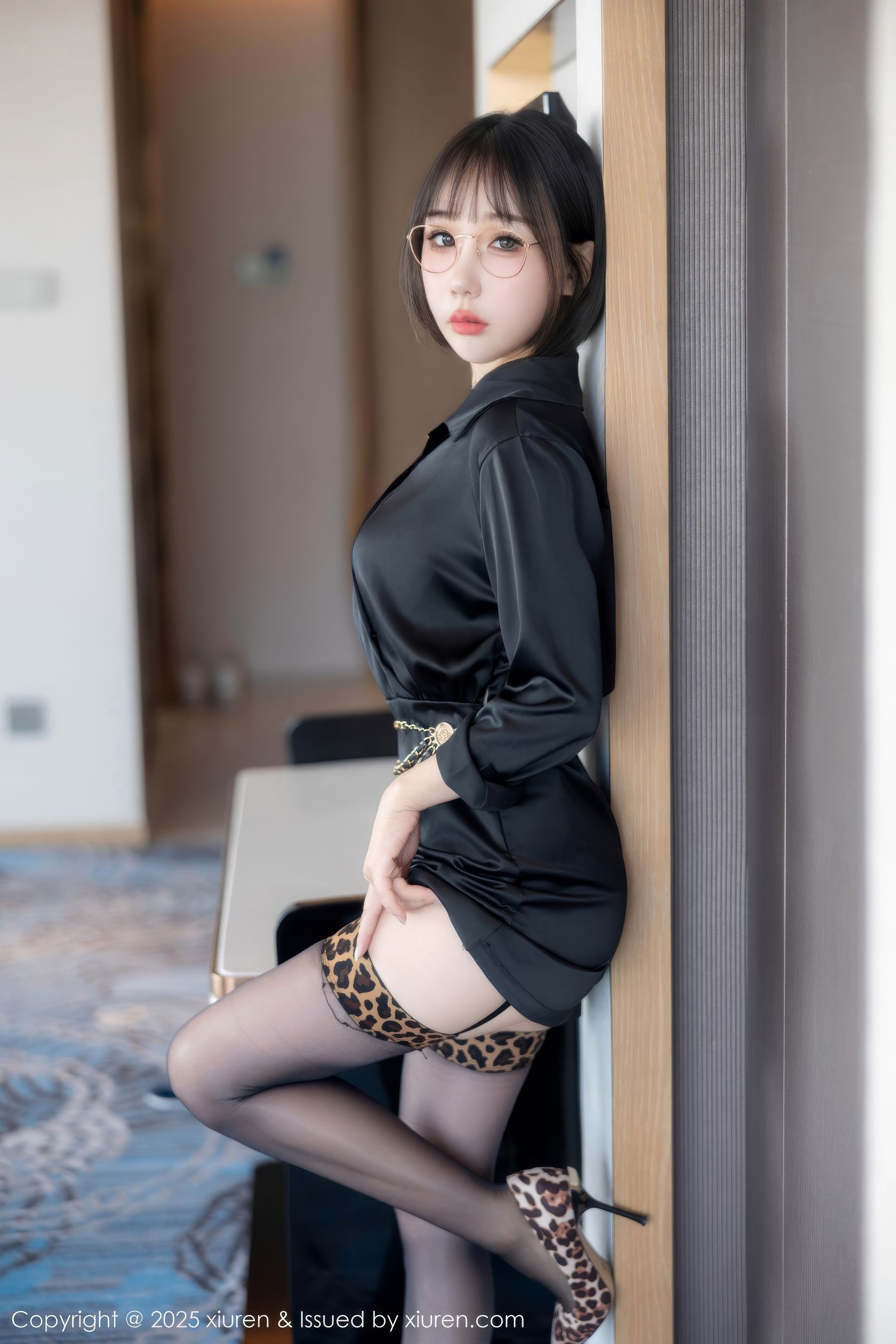 [秀人XiuRen] 2025.01.03 No.9701 波巧酱/(79P)