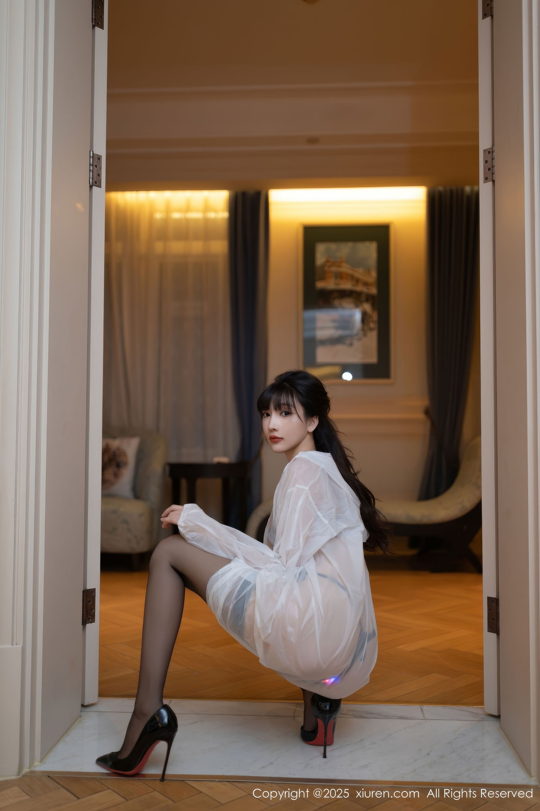 [秀人XiuRen] 2025.01.02 No.9700 陆萱萱/(80P)