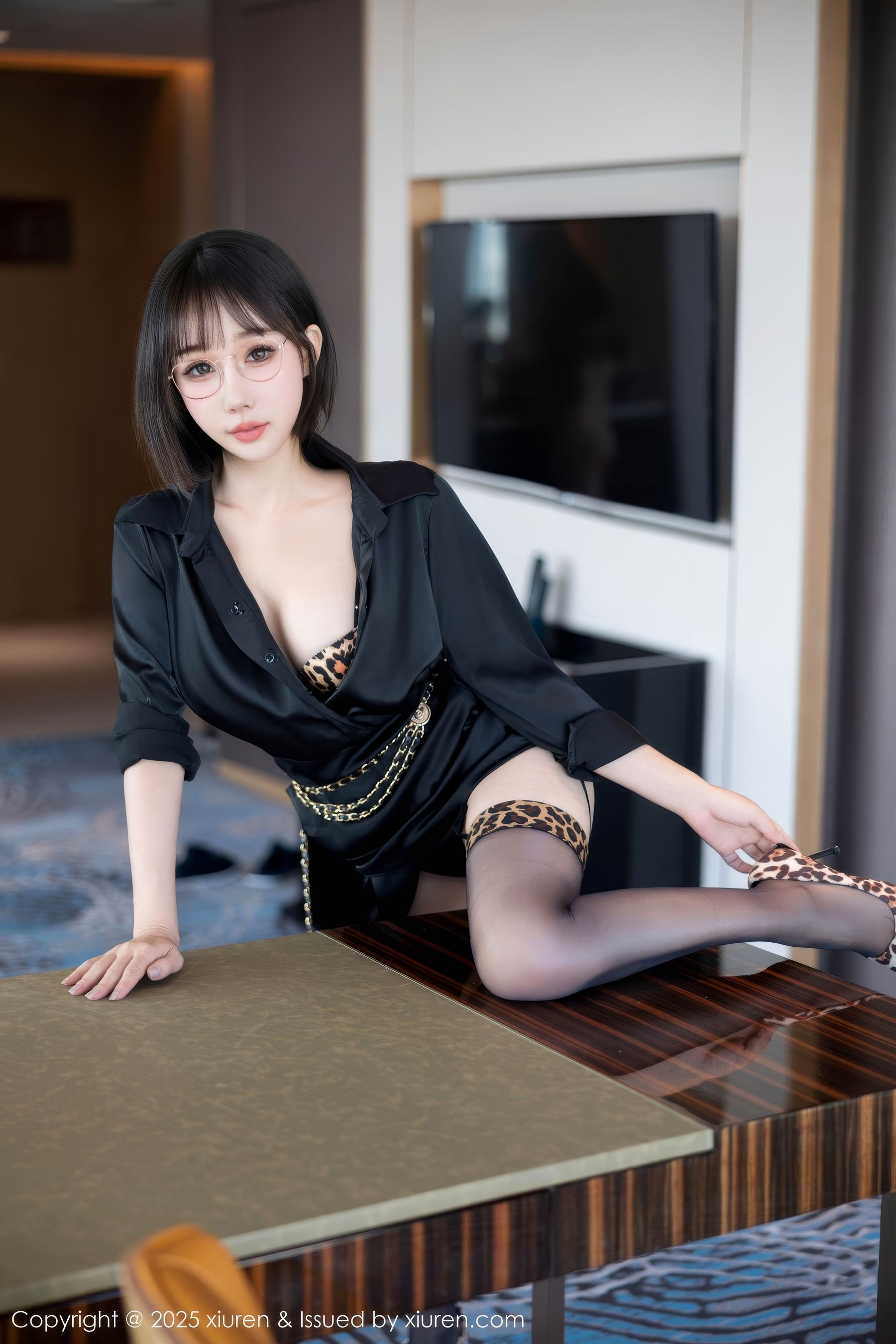 [秀人XiuRen] 2025.01.03 No.9701 波巧酱/(79P)