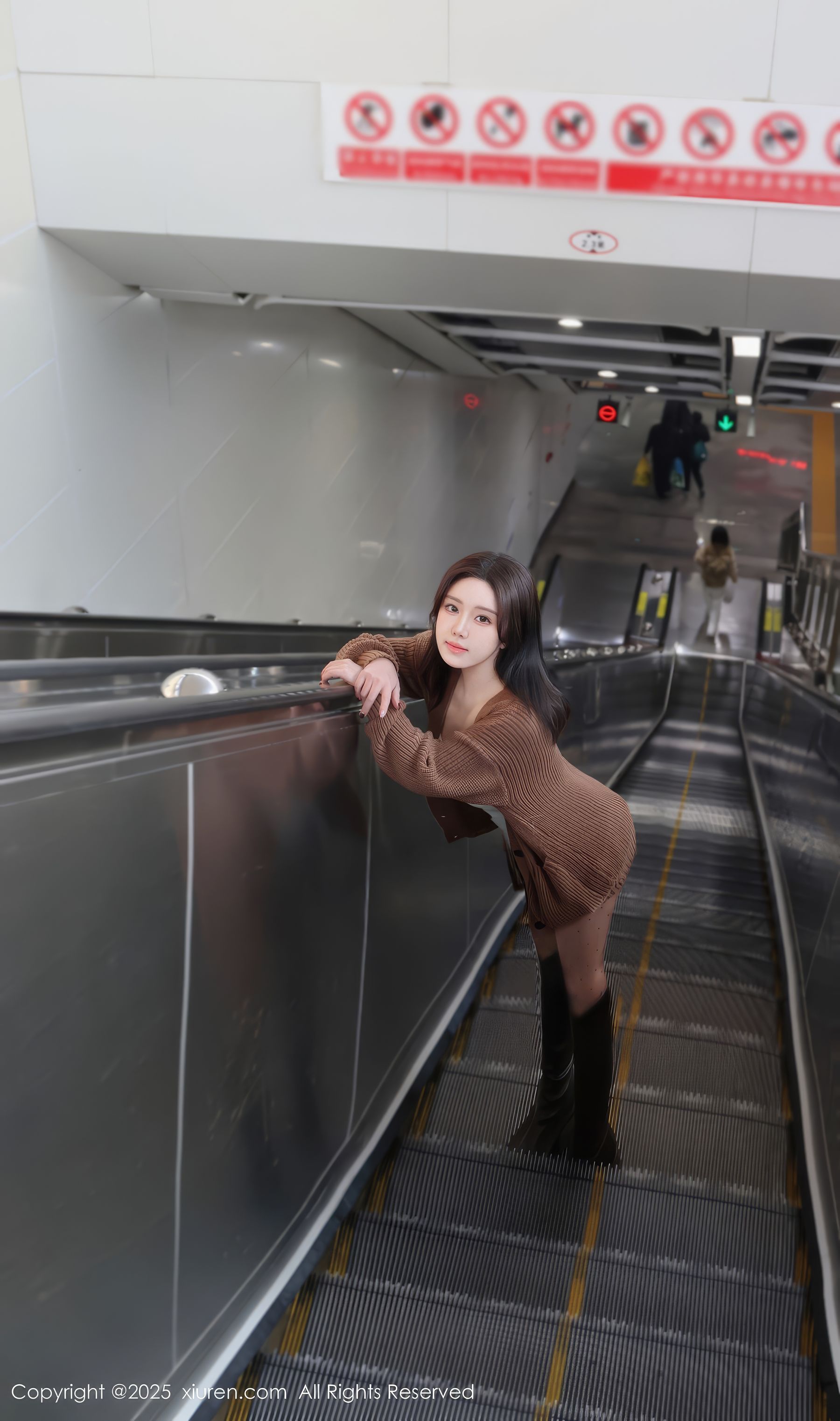 [秀人XiuRen] 2025.01.03 No.9708 小薯条nienie/(51P)