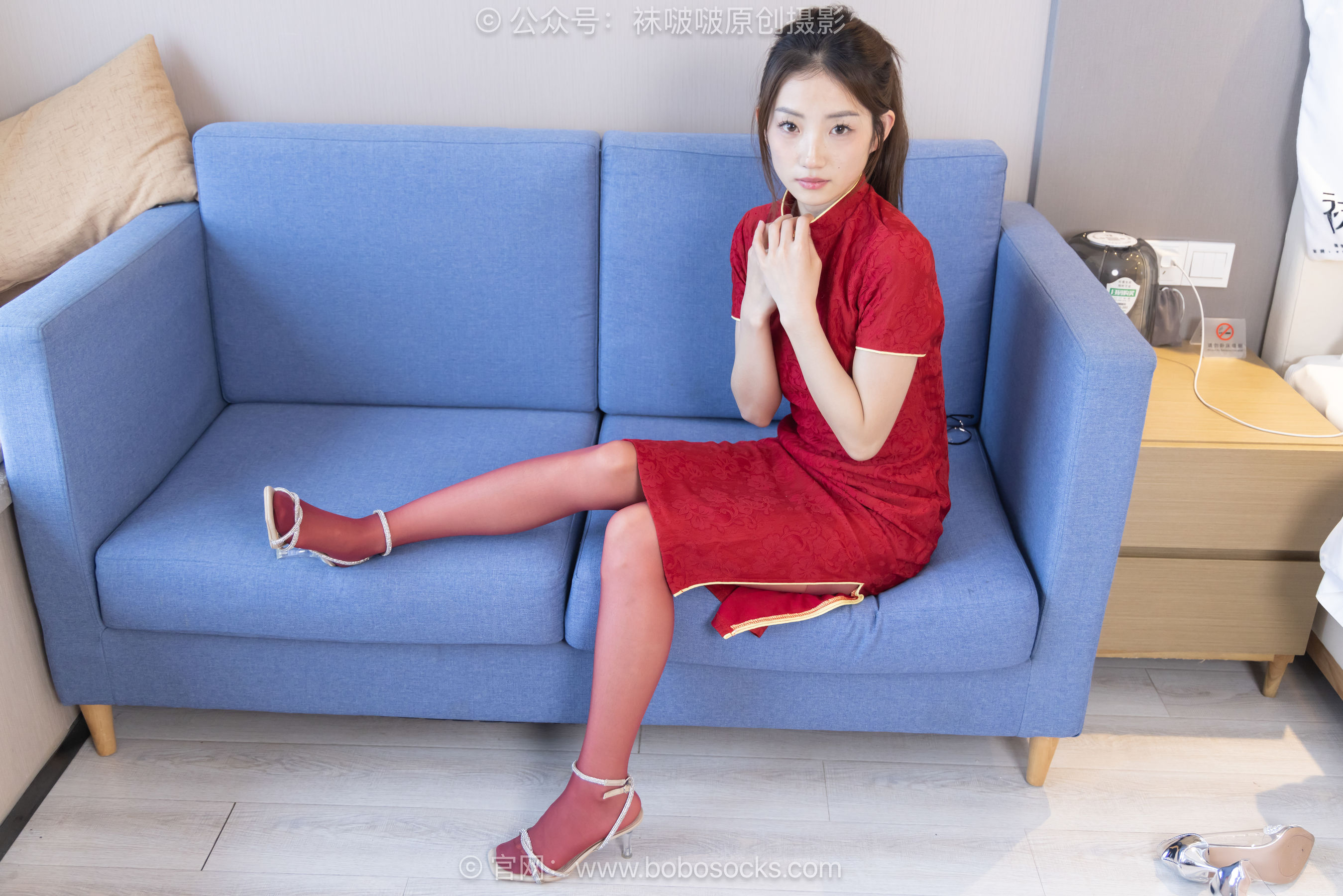 BoBoSocks袜啵啵 No.485 小沫 - 高跟鞋、高跟凉鞋、红丝、花纹白丝、短肉丝、新年旗袍/(160P)
