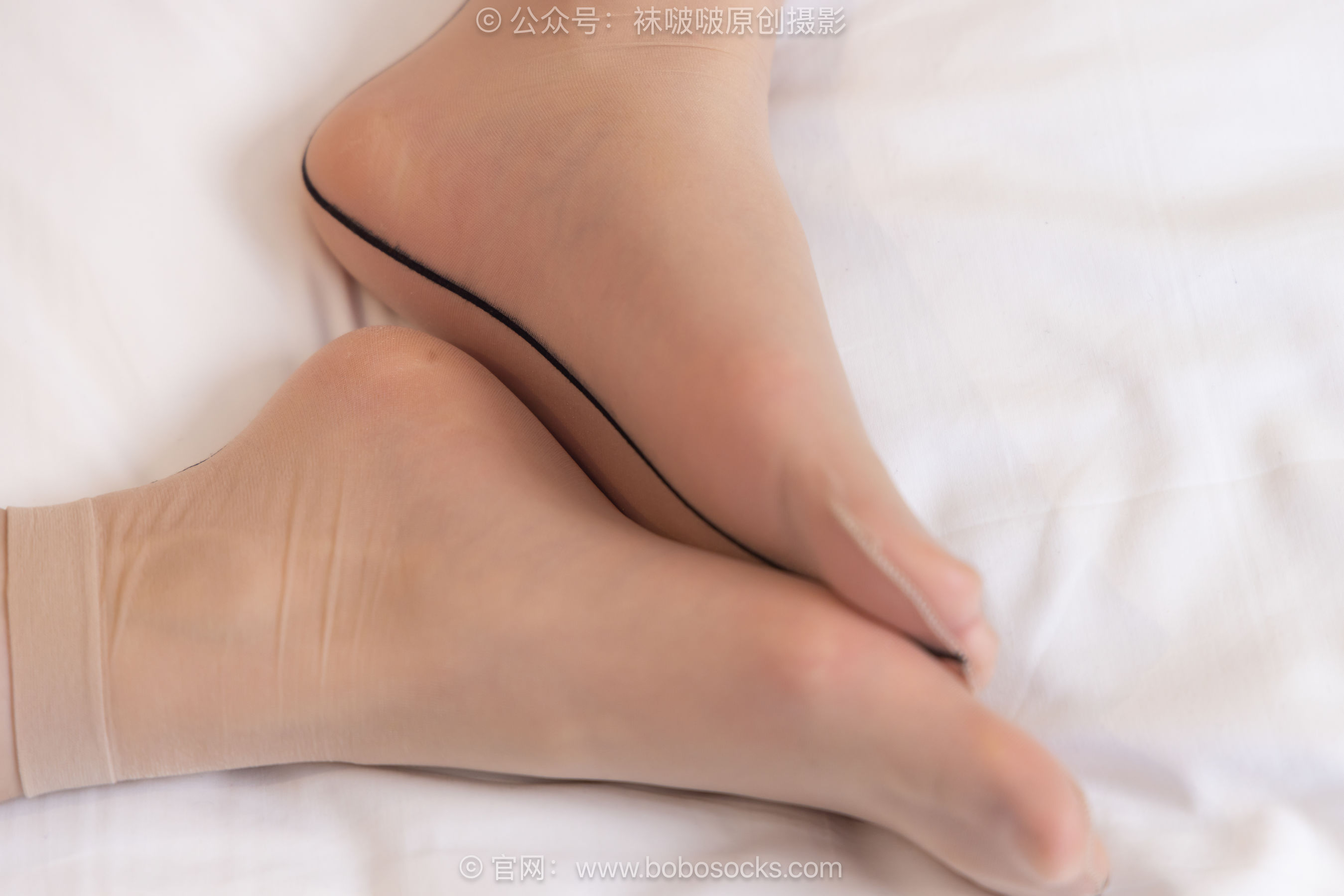 BoBoSocks袜啵啵 No.485 小沫 - 高跟鞋、高跟凉鞋、红丝、花纹白丝、短肉丝、新年旗袍/(160P)