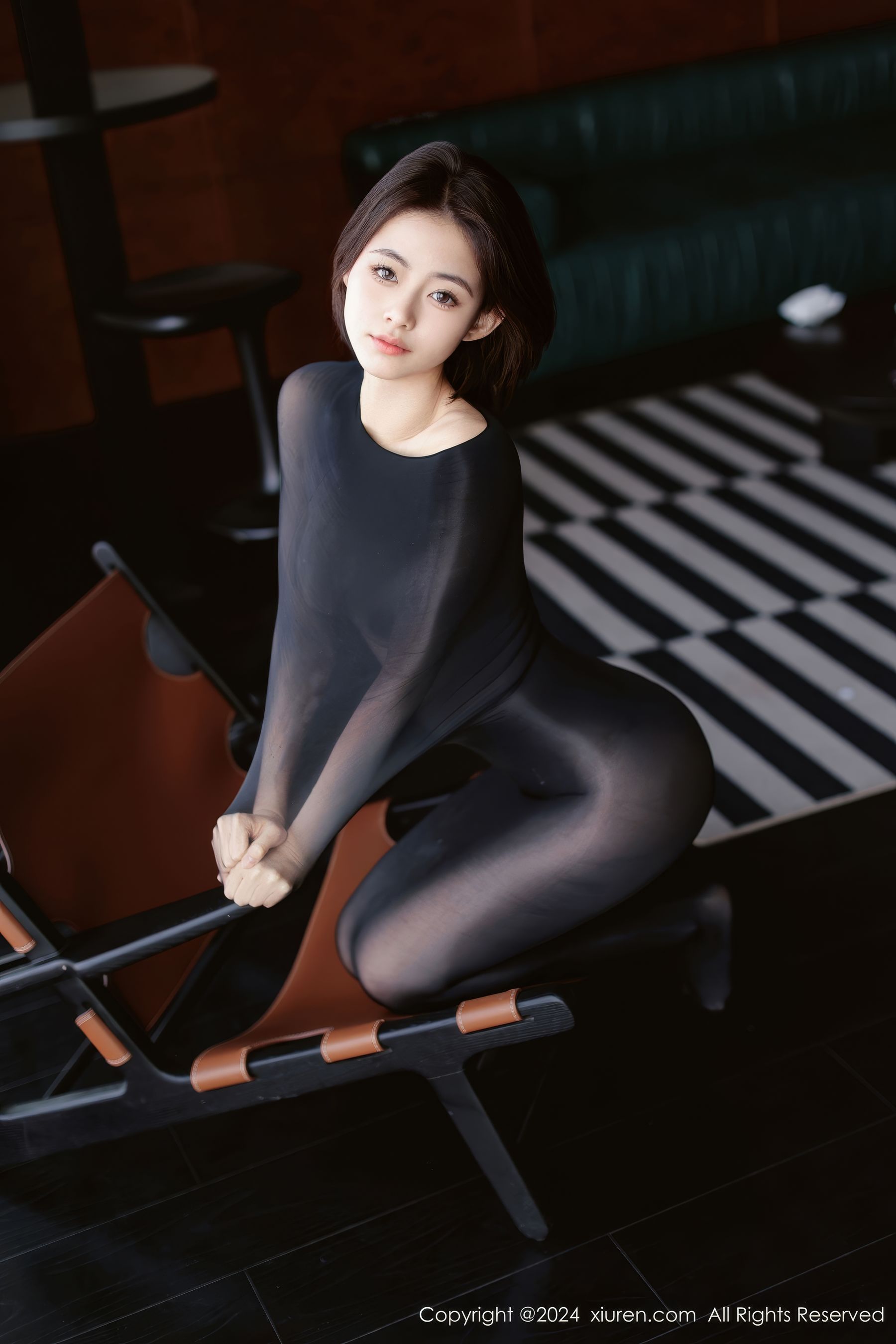 [秀人XiuRen] 2024.12.31 No.9684 小橘子orange/(69P)