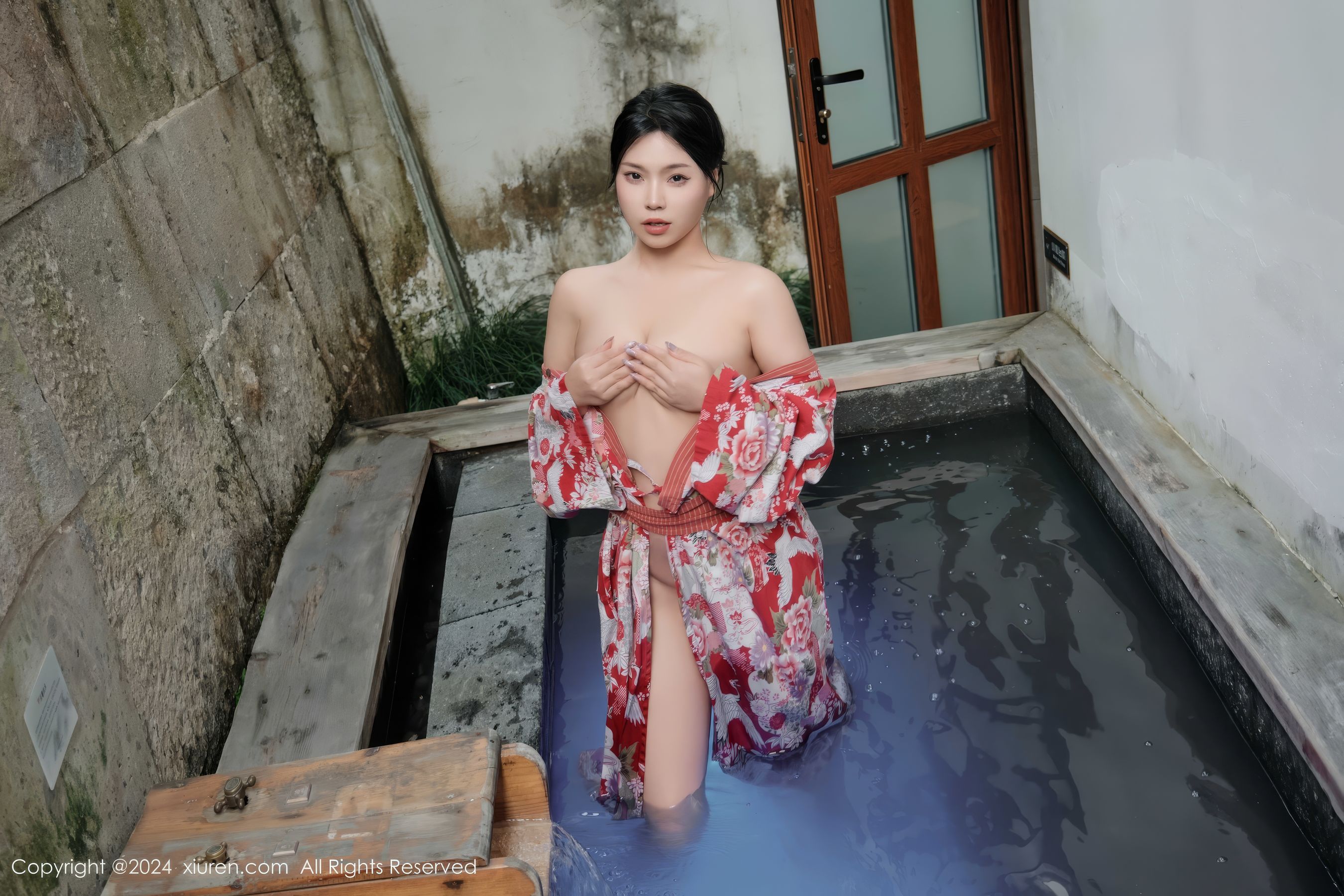 [秀人XiuRen] 2024.12.31 No.9687 麦田/(77P)