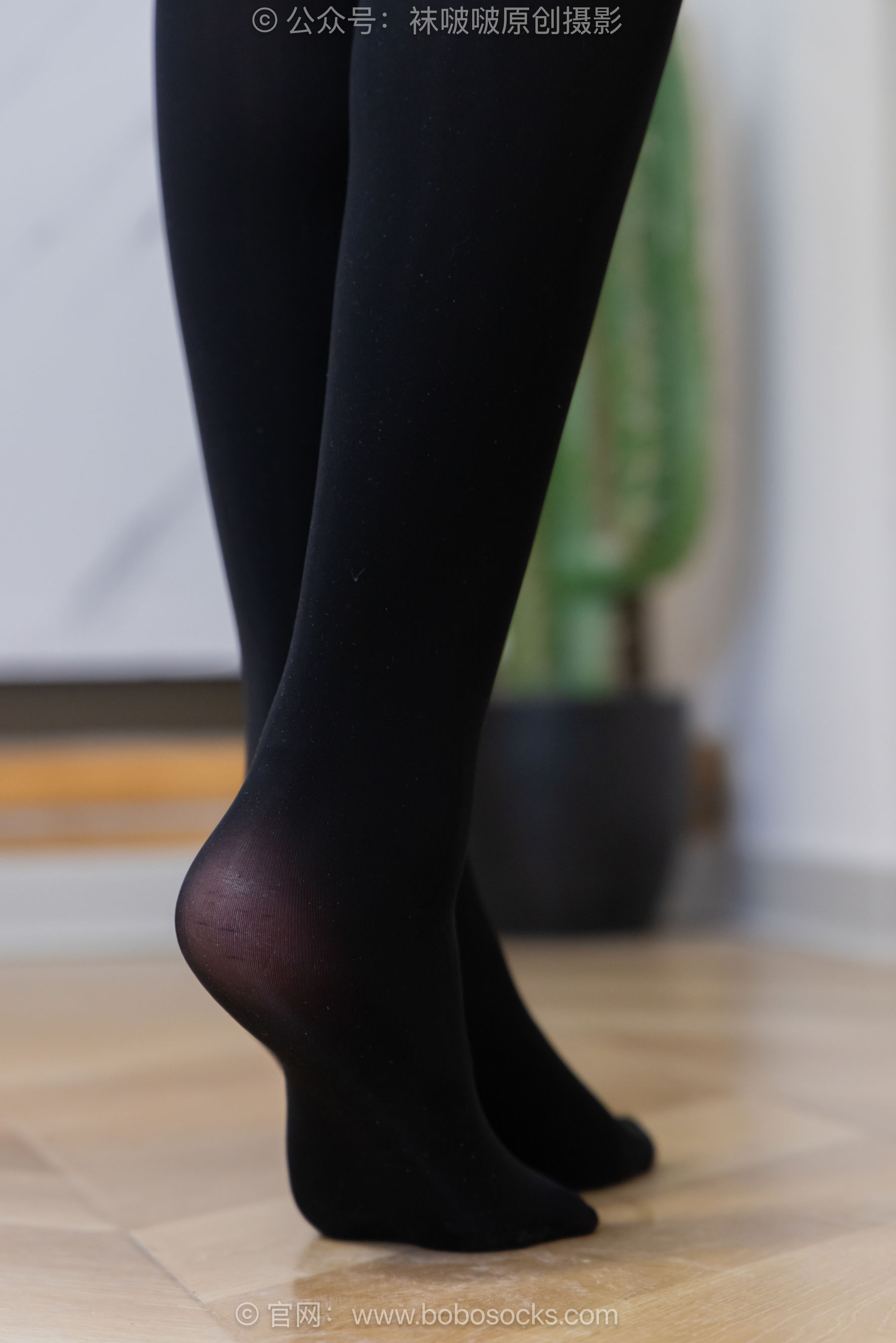 BoBoSocks袜啵啵 No.487 小甜豆 高跟鞋、油亮厚黑丝、黑色丝手套/(145P)