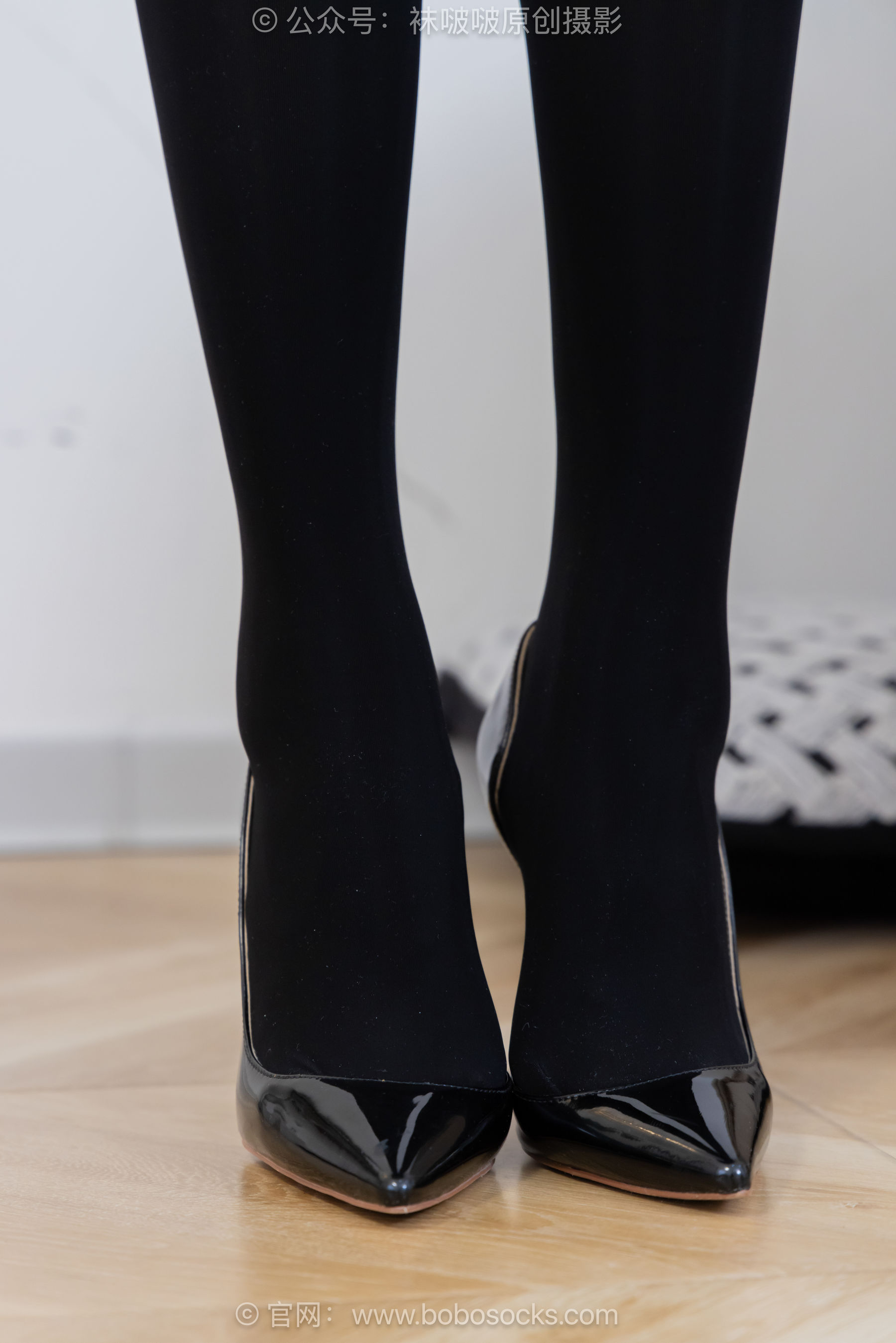 BoBoSocks袜啵啵 No.487 小甜豆 高跟鞋、油亮厚黑丝、黑色丝手套/(145P)