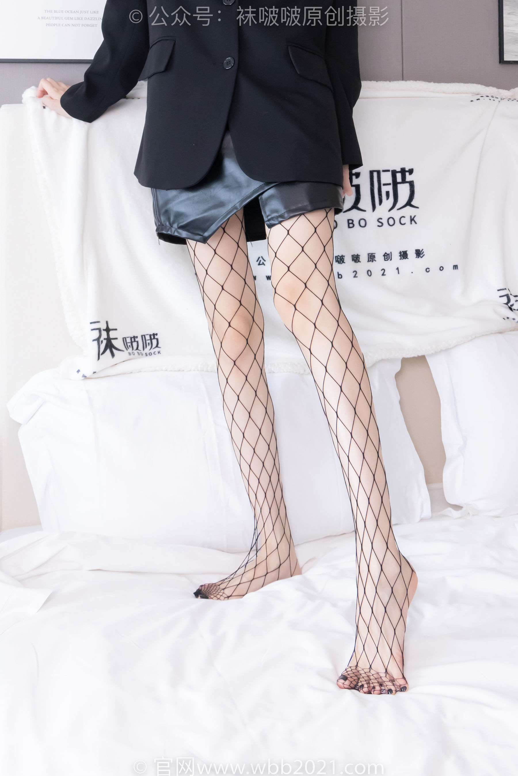 BoBoSocks袜啵啵 No.486 稚予 - 长靴、黑网袜、裸足、裸足踩奶油蛋糕 踩完蛋糕泡脚剧情/(149P)