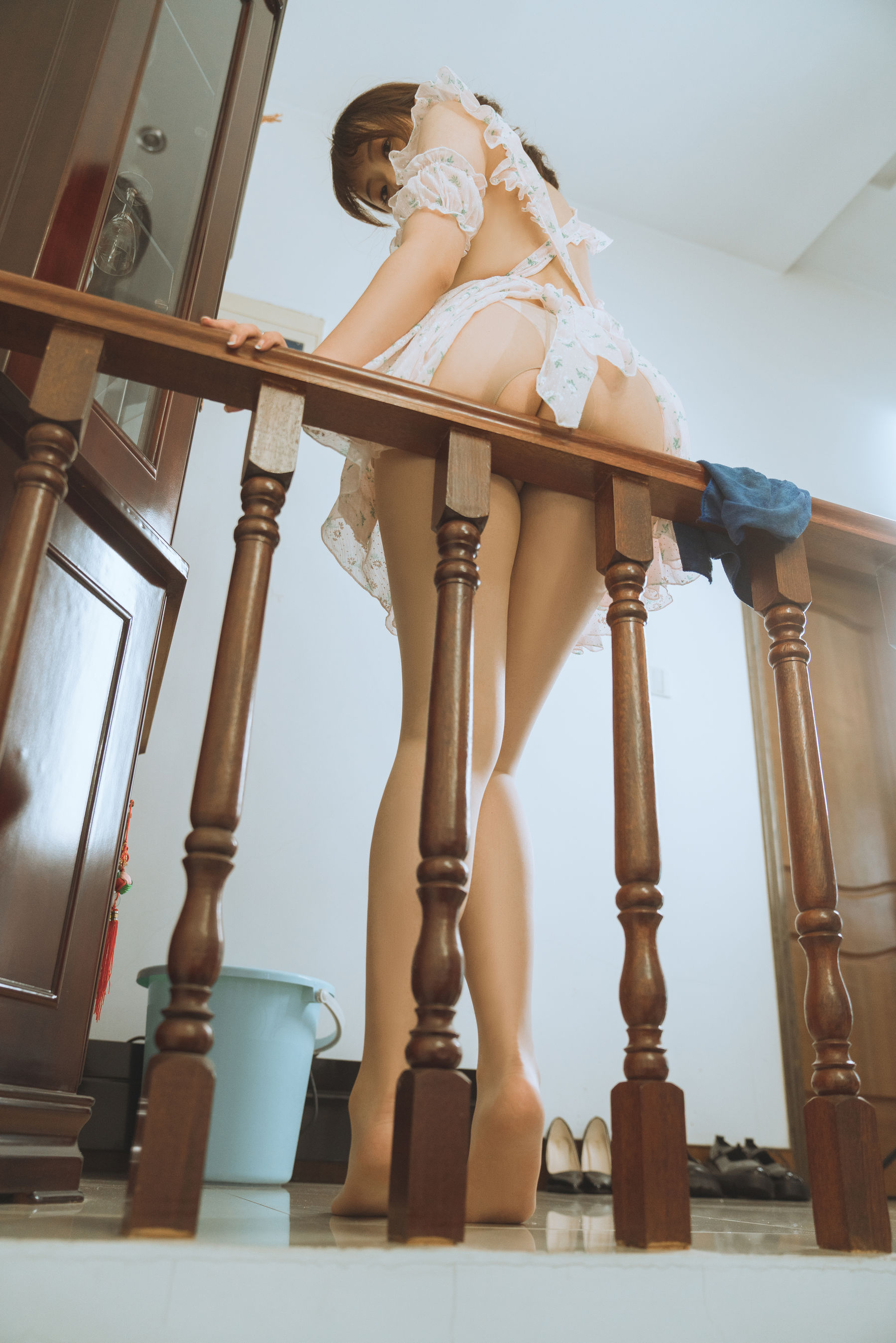 Natsuko夏夏子 - 碎花围裙/(55P)