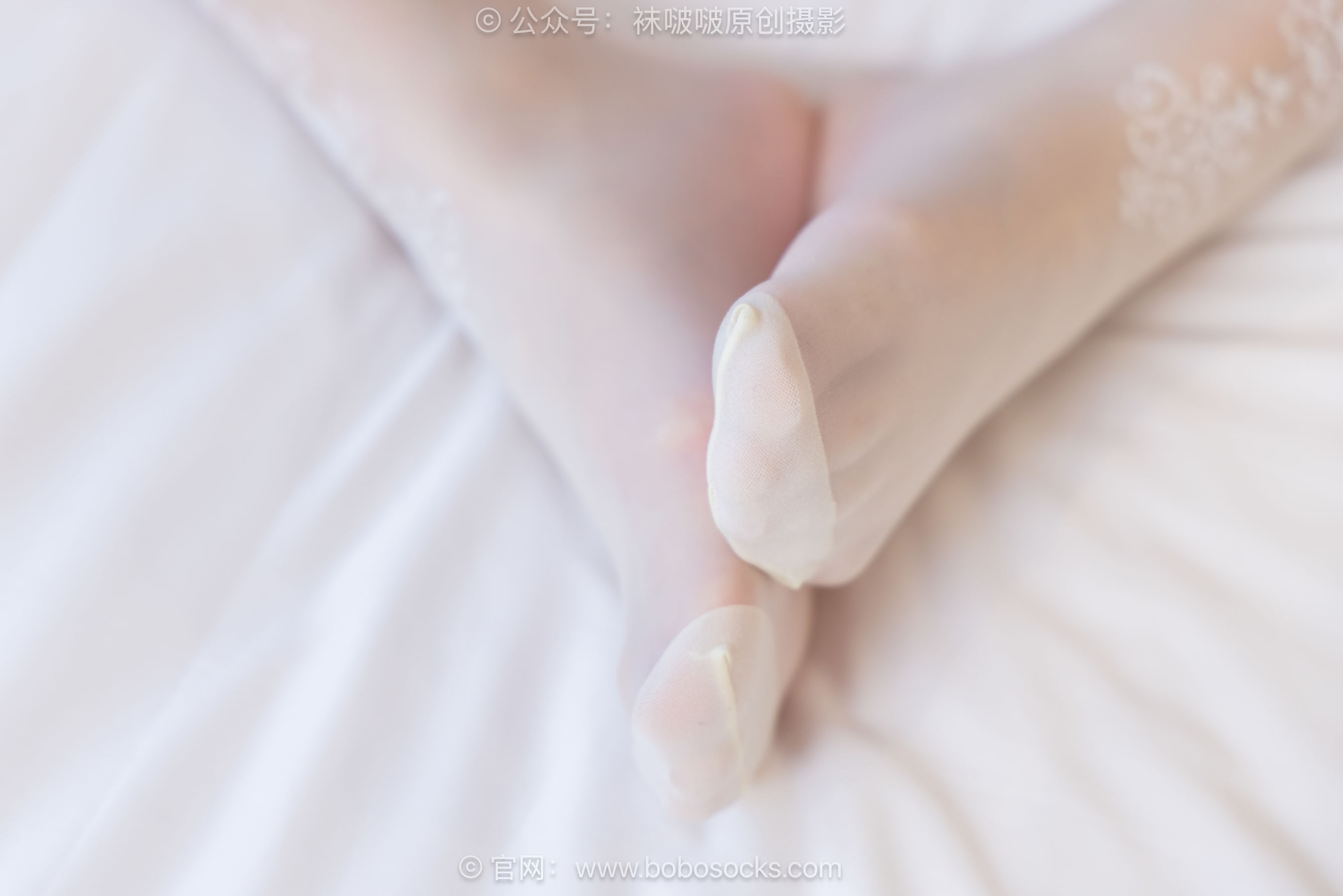 BoBoSocks袜啵啵 No.485 小沫 - 高跟鞋、高跟凉鞋、红丝、花纹白丝、短肉丝、新年旗袍/(160P)