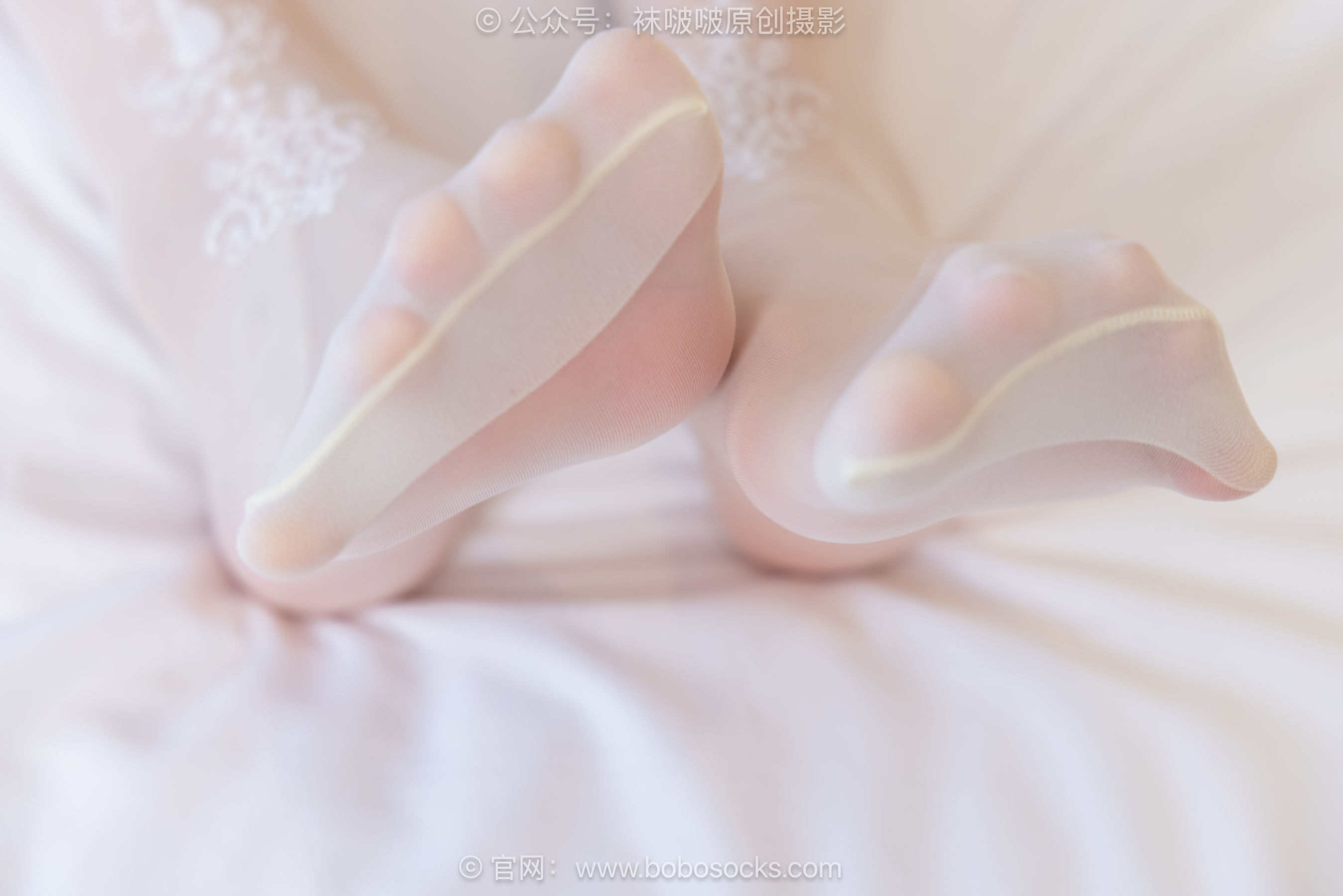 BoBoSocks袜啵啵 No.485 小沫 - 高跟鞋、高跟凉鞋、红丝、花纹白丝、短肉丝、新年旗袍/(160P)
