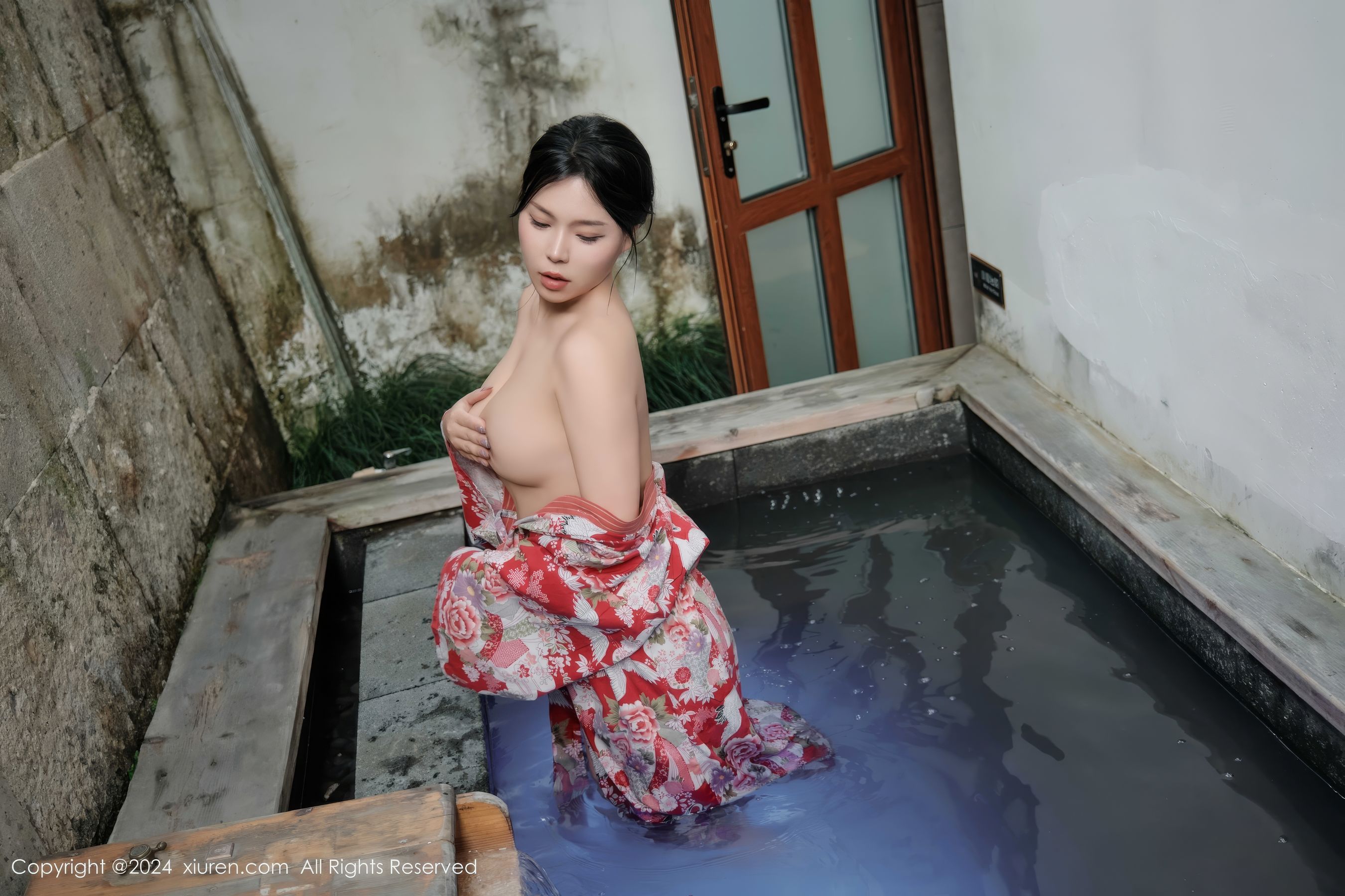 [秀人XiuRen] 2024.12.31 No.9687 麦田/(77P)