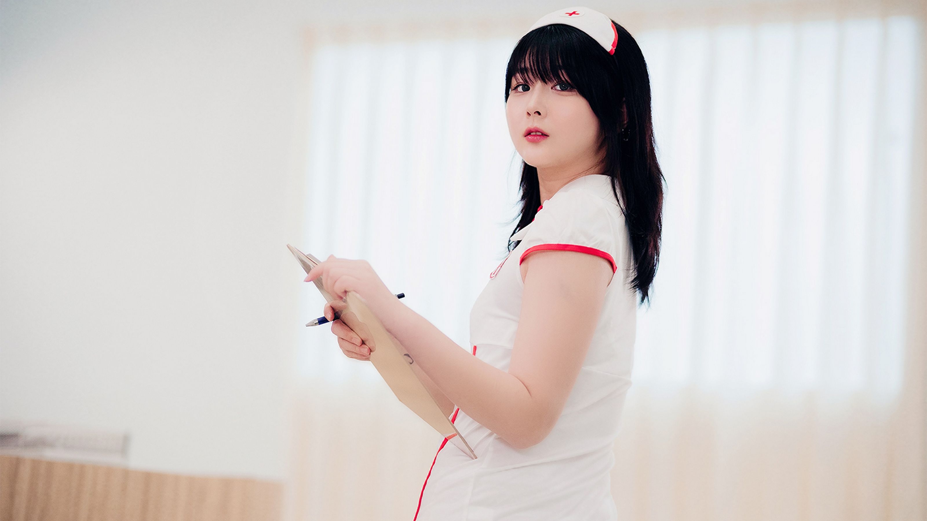 Jang Joo - Sexy nurse/(37P)