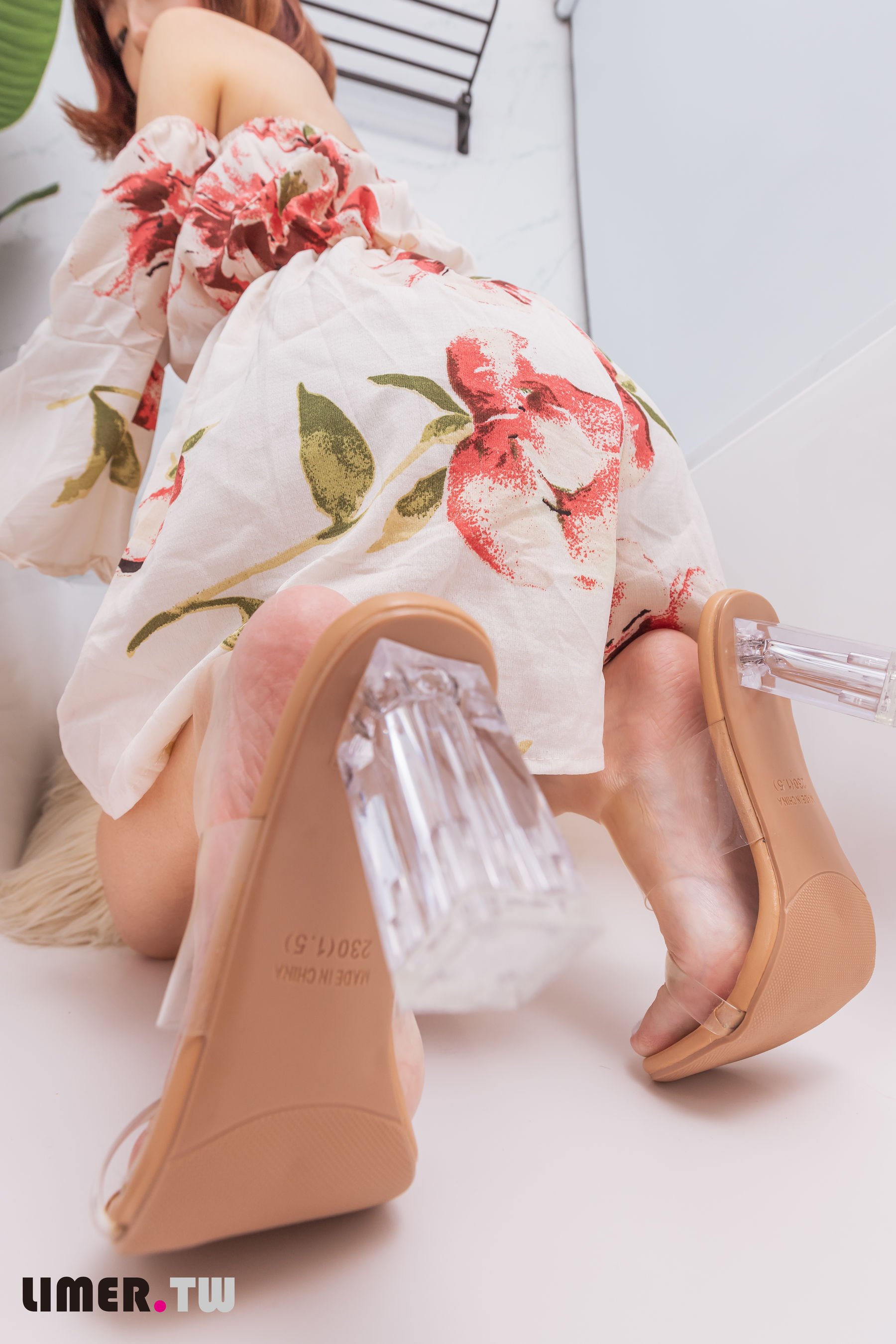 Limerence原创 No.093 小容包 浴室高跟鞋邂逅/(175P)