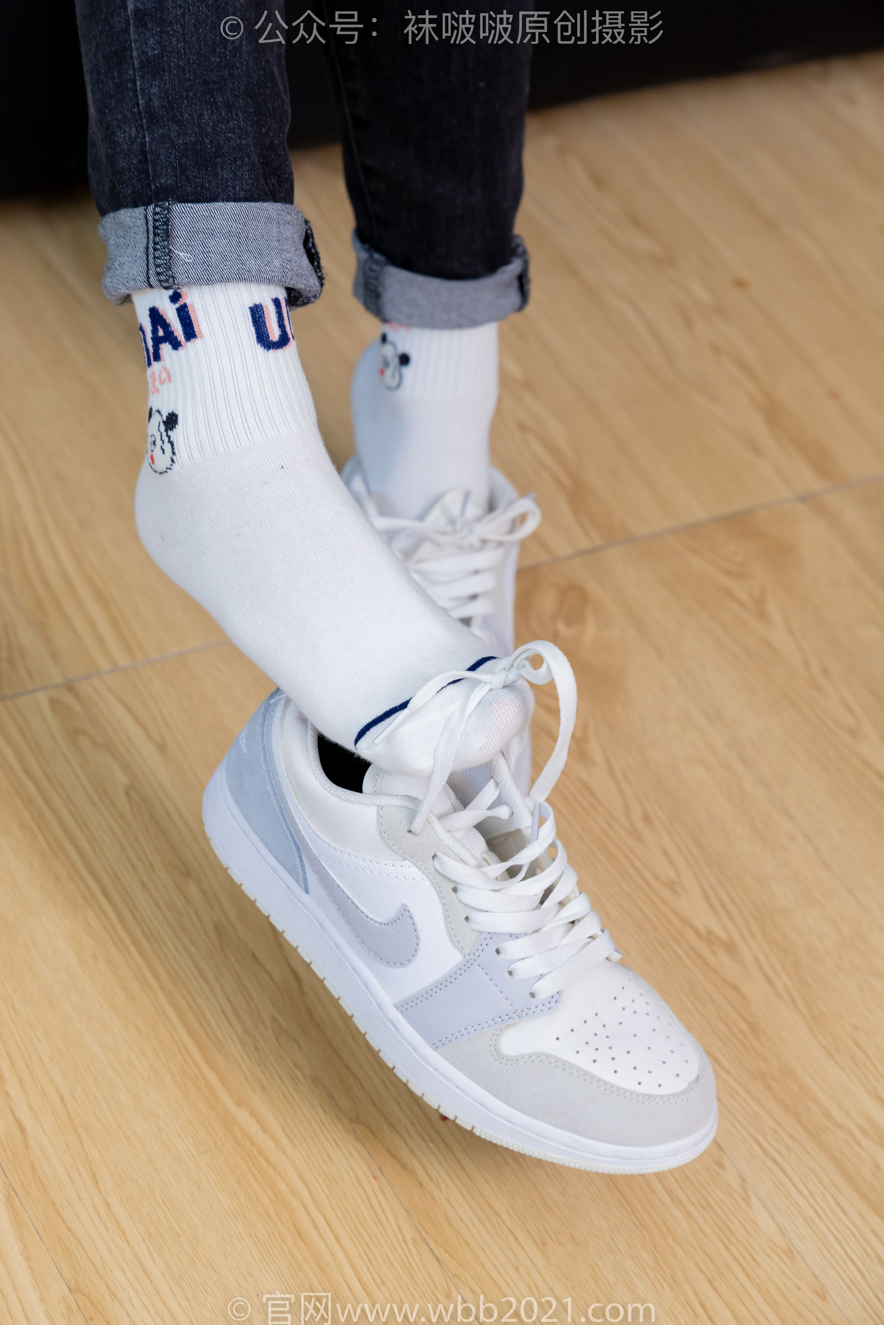 BoBoSocks袜啵啵 No.481 糯米 - 板鞋、白棉袜、裸足、对联迎新春，半脱袜子剧情/(150P)
