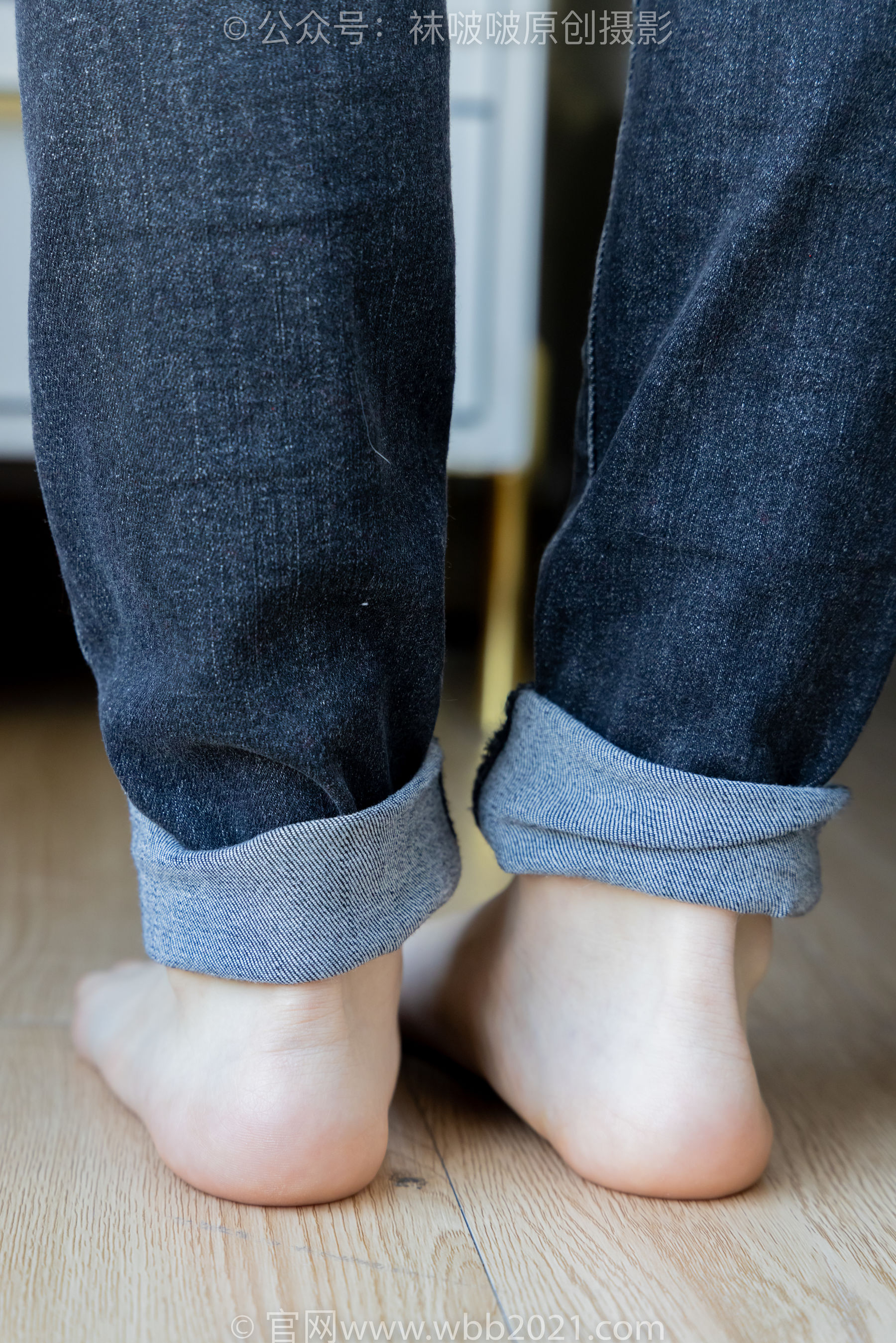 BoBoSocks袜啵啵 No.481 糯米 - 板鞋、白棉袜、裸足、对联迎新春，半脱袜子剧情/(150P)