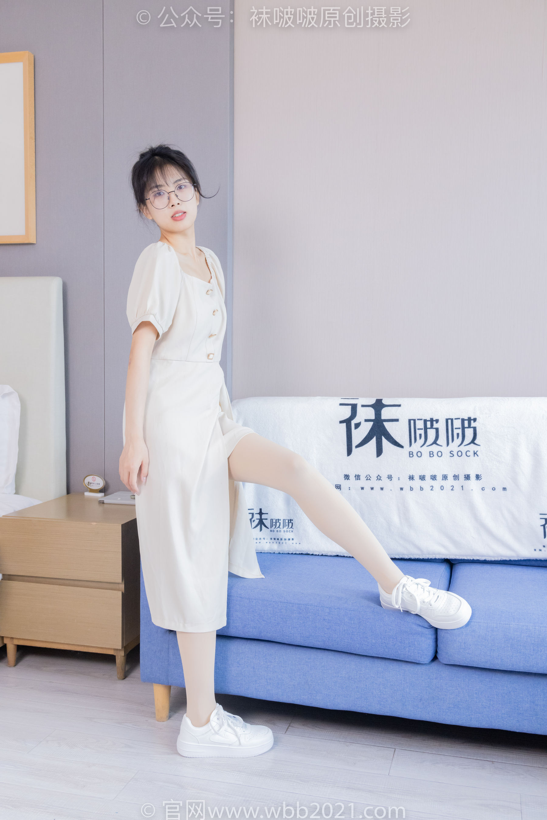 BoBoSocks袜啵啵 No.483 奶油 - 板鞋、白船袜厚肉丝叠穿、厚肉丝、瑜伽动作、船袜和丝袜分别踩葡萄剧情/(170P)