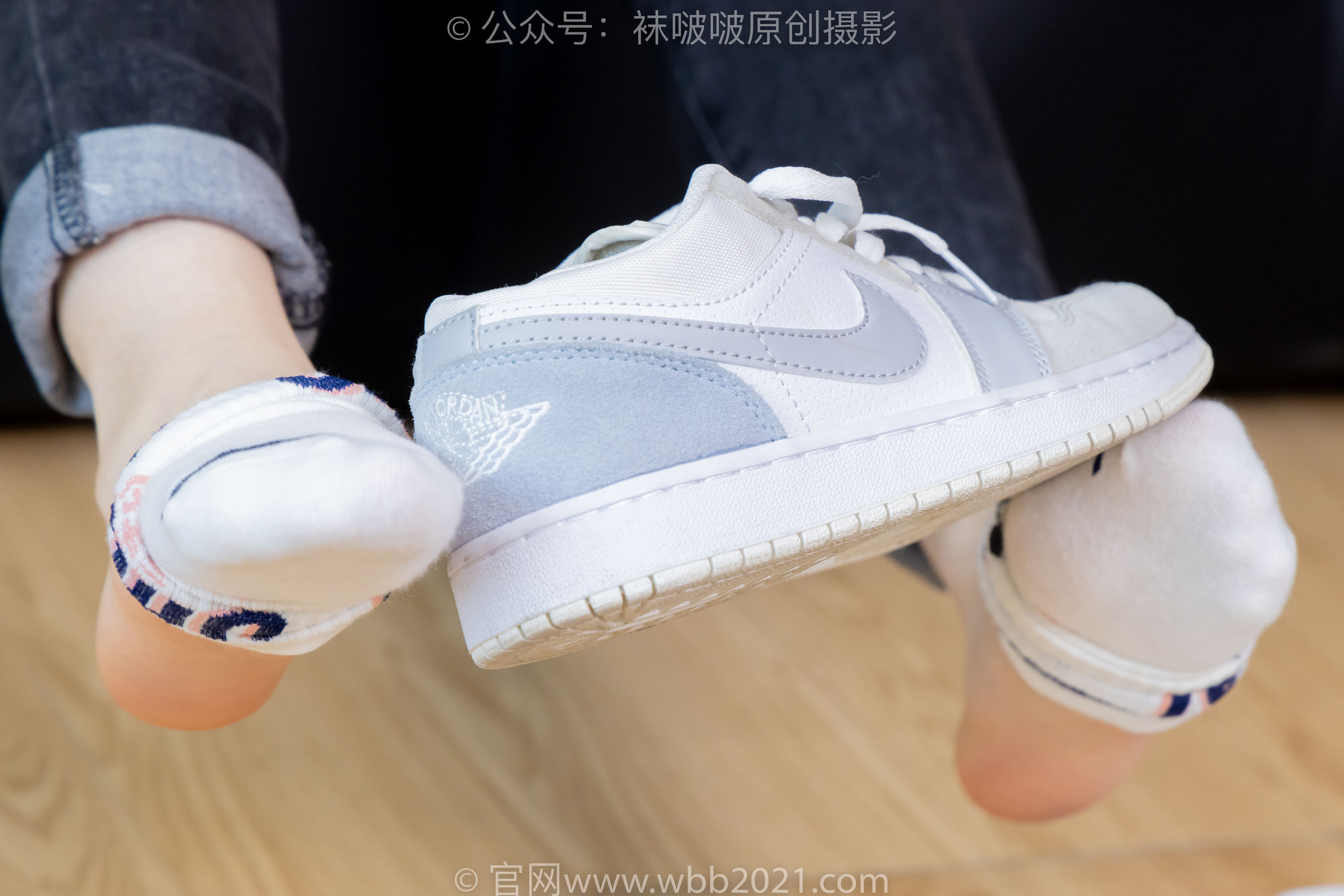 BoBoSocks袜啵啵 No.481 糯米 - 板鞋、白棉袜、裸足、对联迎新春，半脱袜子剧情/(150P)