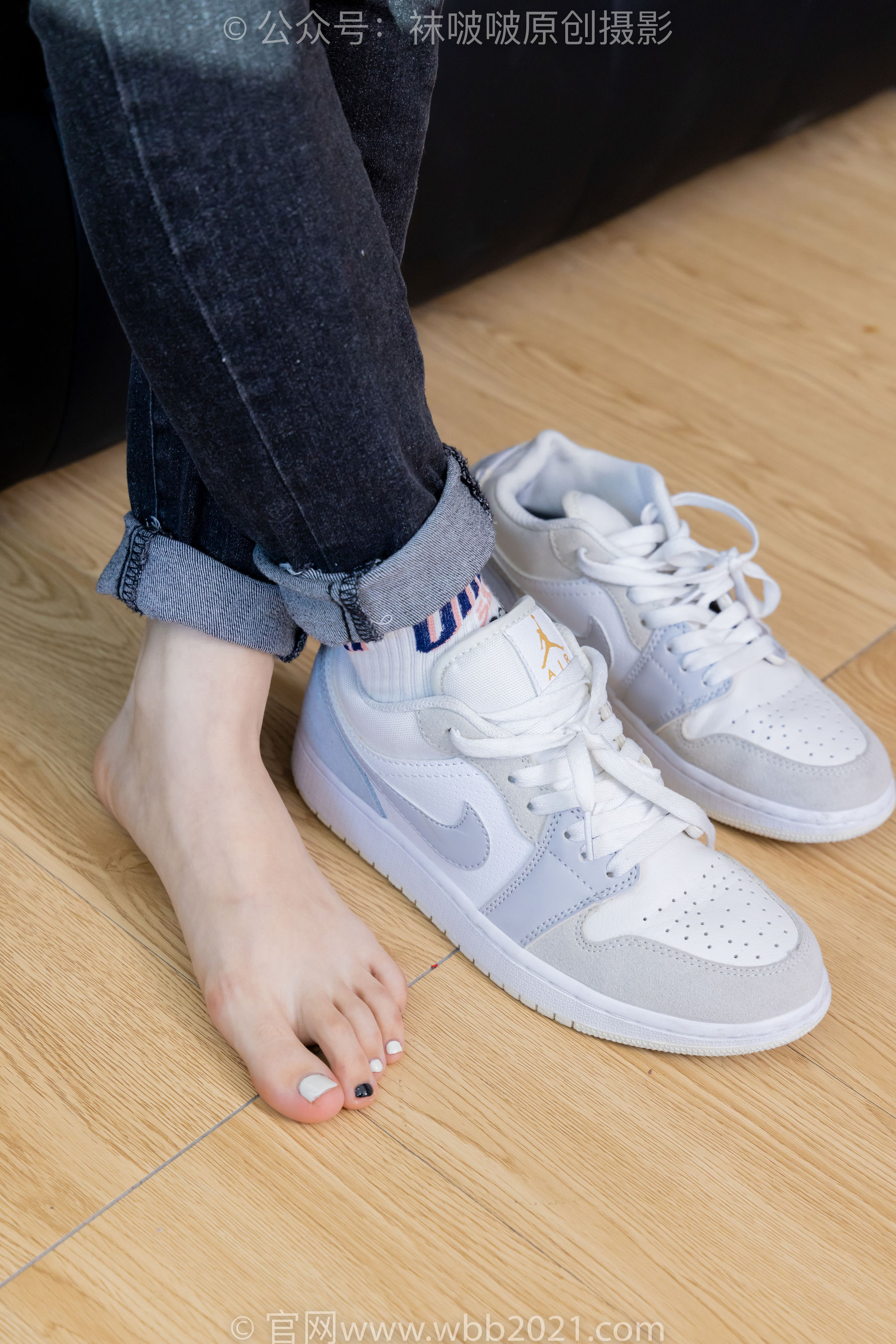 BoBoSocks袜啵啵 No.481 糯米 - 板鞋、白棉袜、裸足、对联迎新春，半脱袜子剧情/(150P)