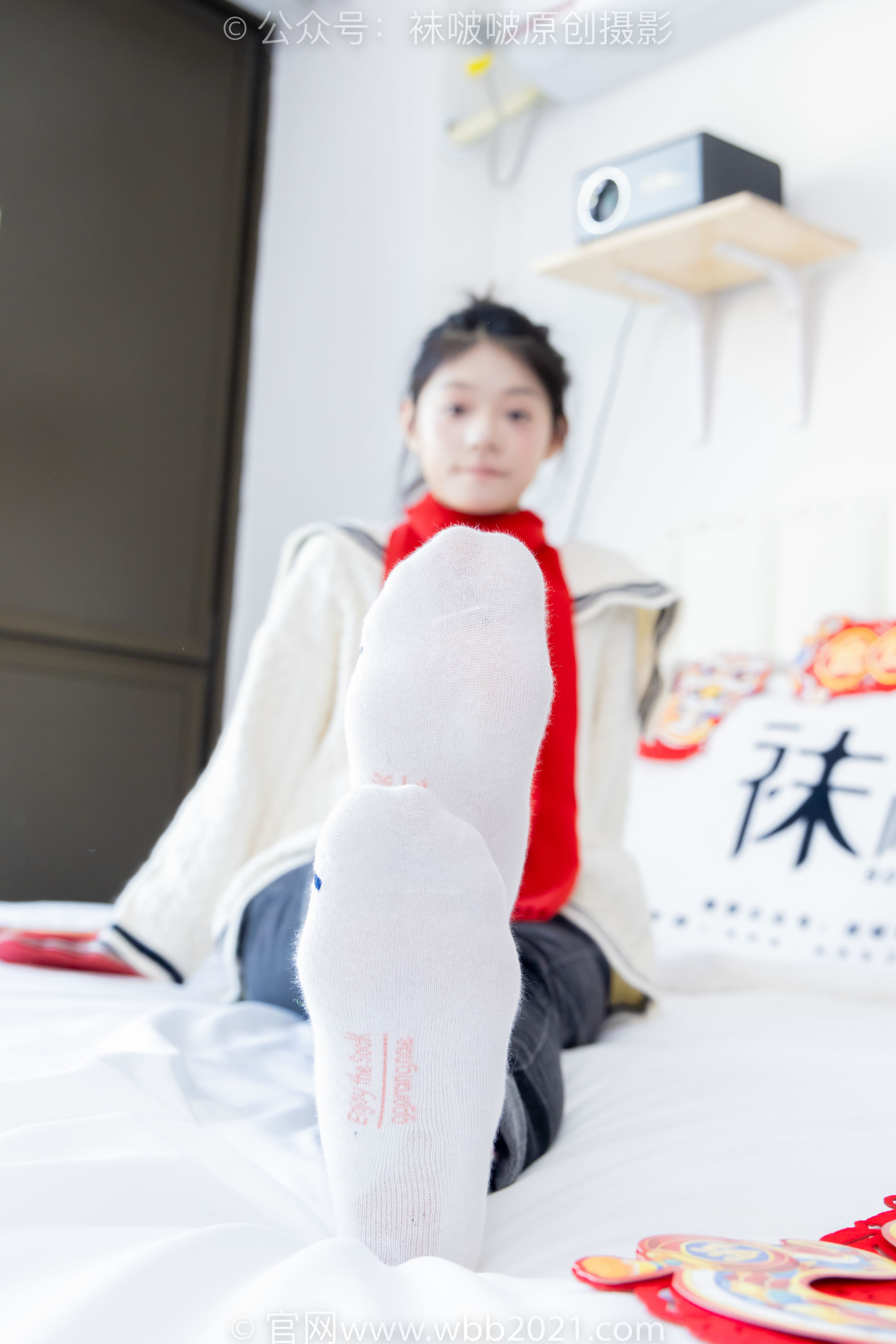 BoBoSocks袜啵啵 No.481 糯米 - 板鞋、白棉袜、裸足、对联迎新春，半脱袜子剧情/(150P)