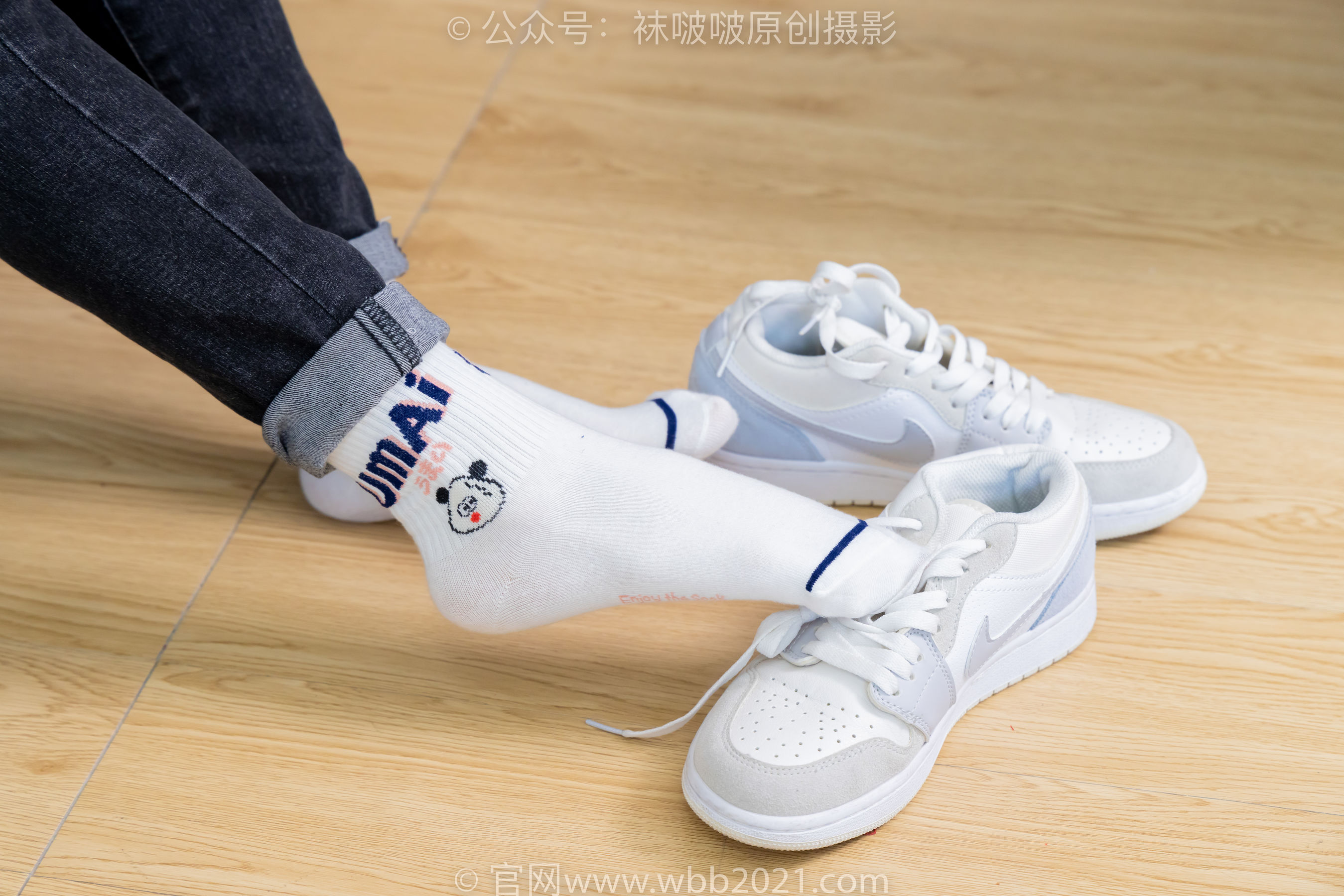 BoBoSocks袜啵啵 No.481 糯米 - 板鞋、白棉袜、裸足、对联迎新春，半脱袜子剧情/(150P)