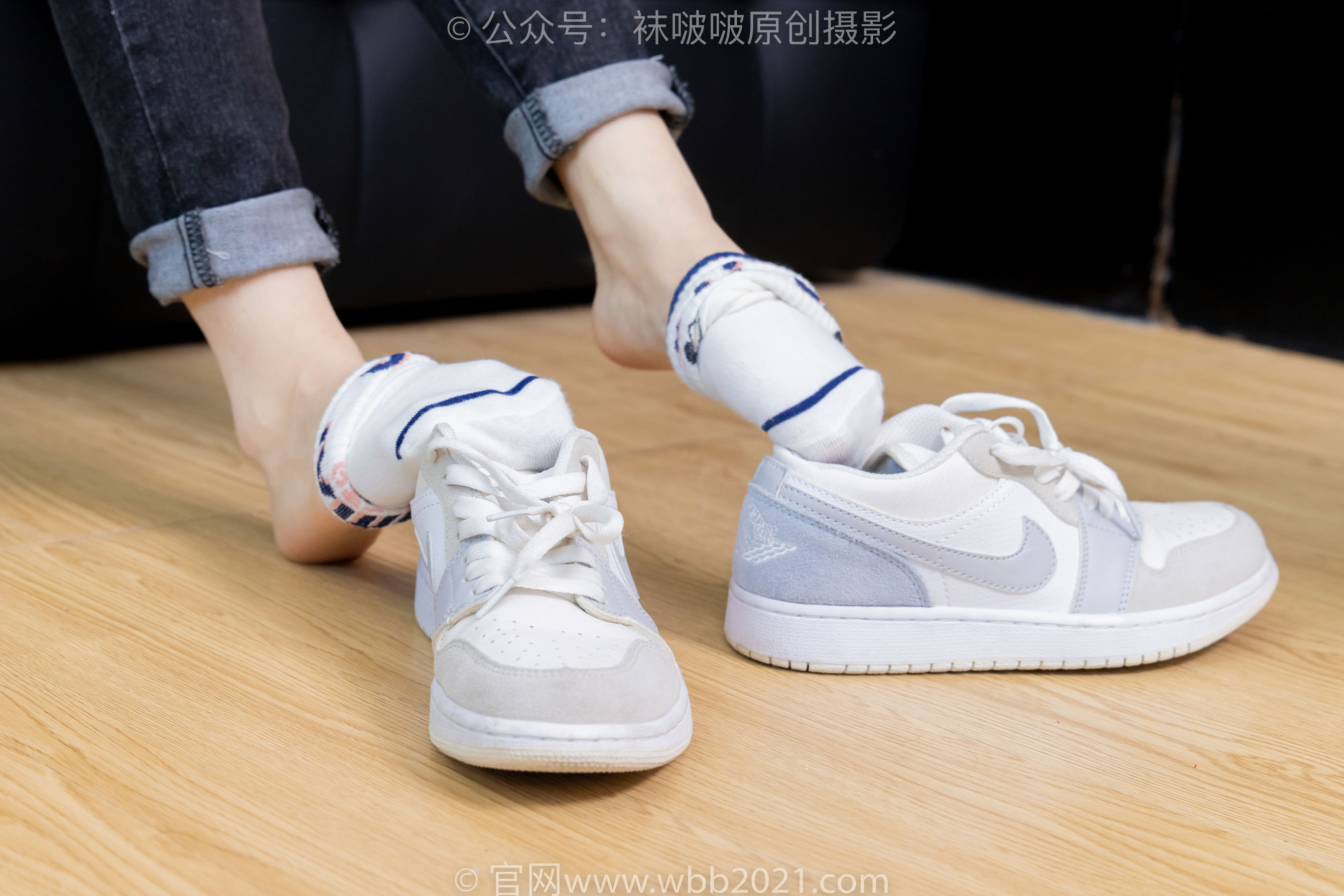 BoBoSocks袜啵啵 No.481 糯米 - 板鞋、白棉袜、裸足、对联迎新春，半脱袜子剧情/(150P)