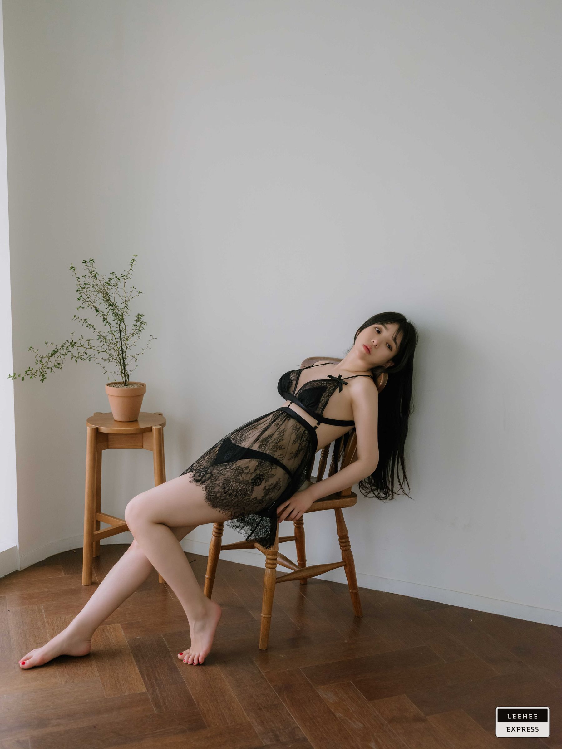 [LEEHEE EXPRESS] LEBE-161 - Yuri/(65P)