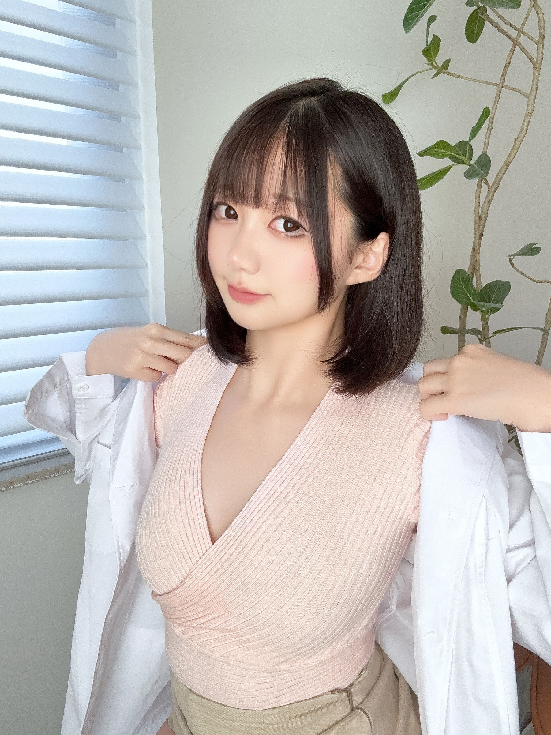 NAGISA 魔物喵 [fantia] - 2025年01月 診察します/(50P)