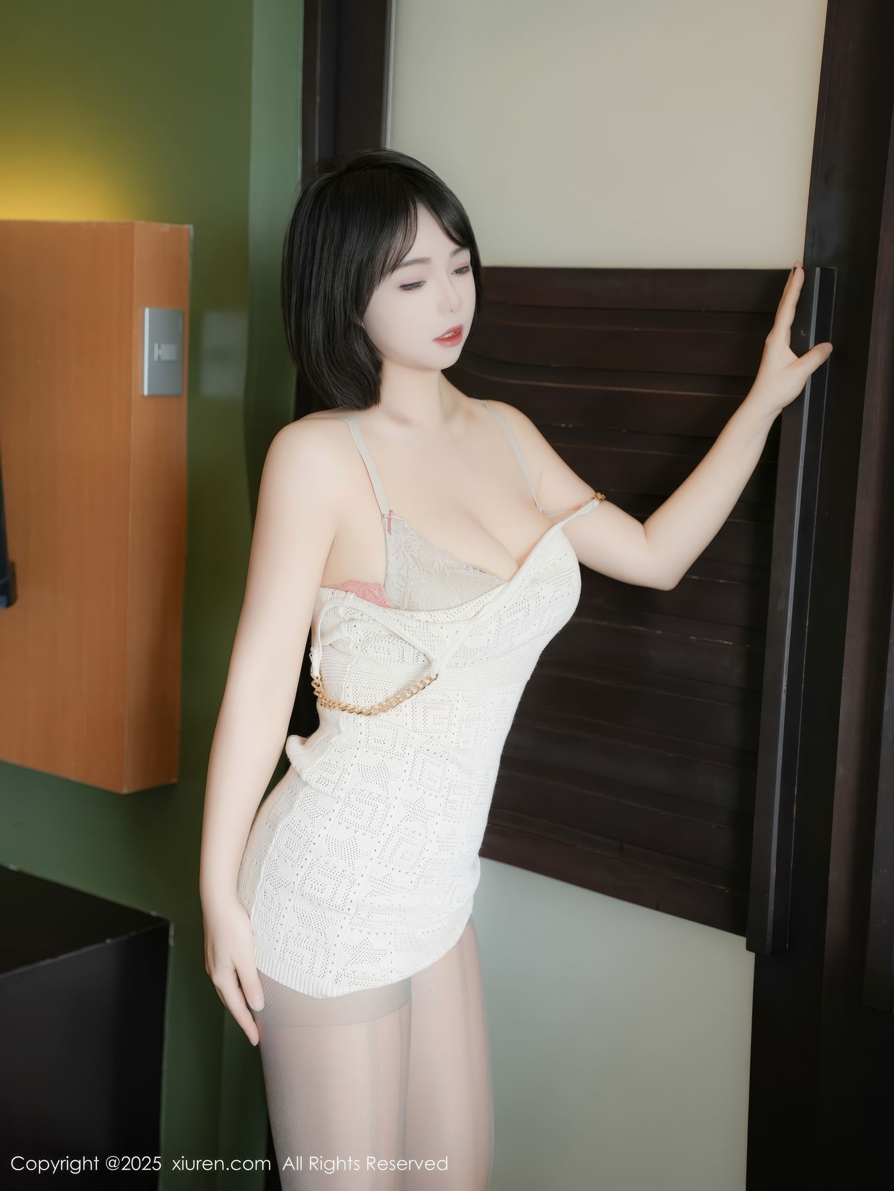 [秀人XiuRen] 2025.01.13 No.9747 桃色奶酪/(56P)